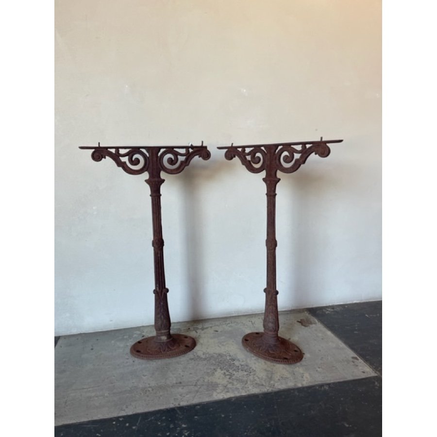 WROUGHT IRON TABLE BASE LEGS