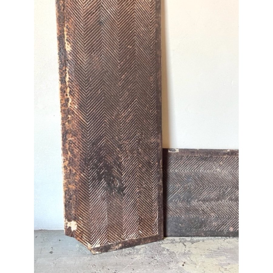 CAST IRON STAIR TREADS