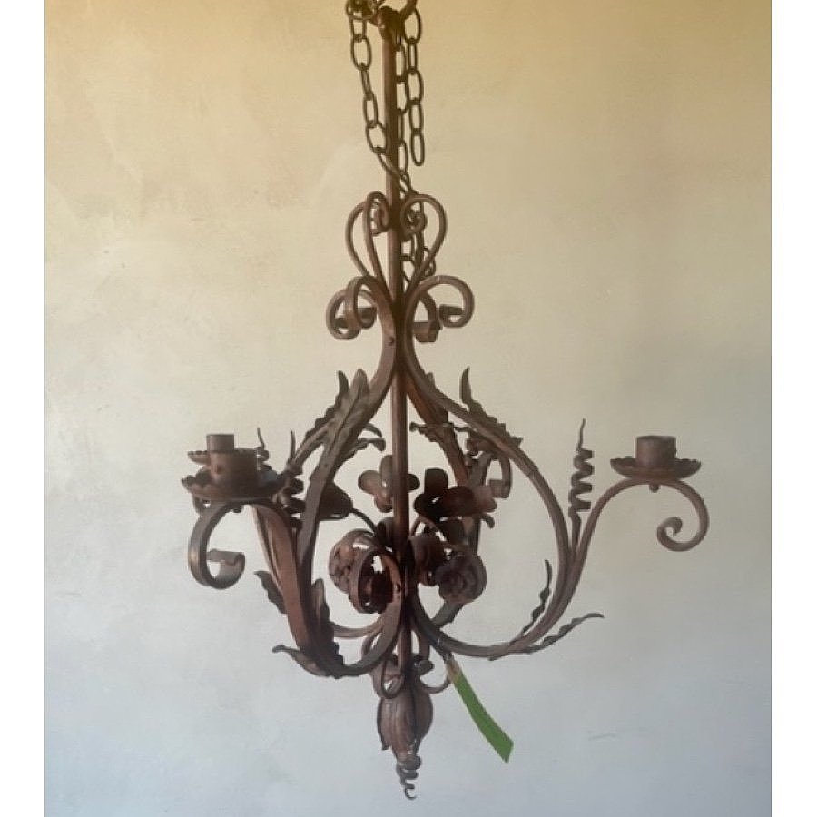 ANTIQUE IRON CANDLE CHANDELIER