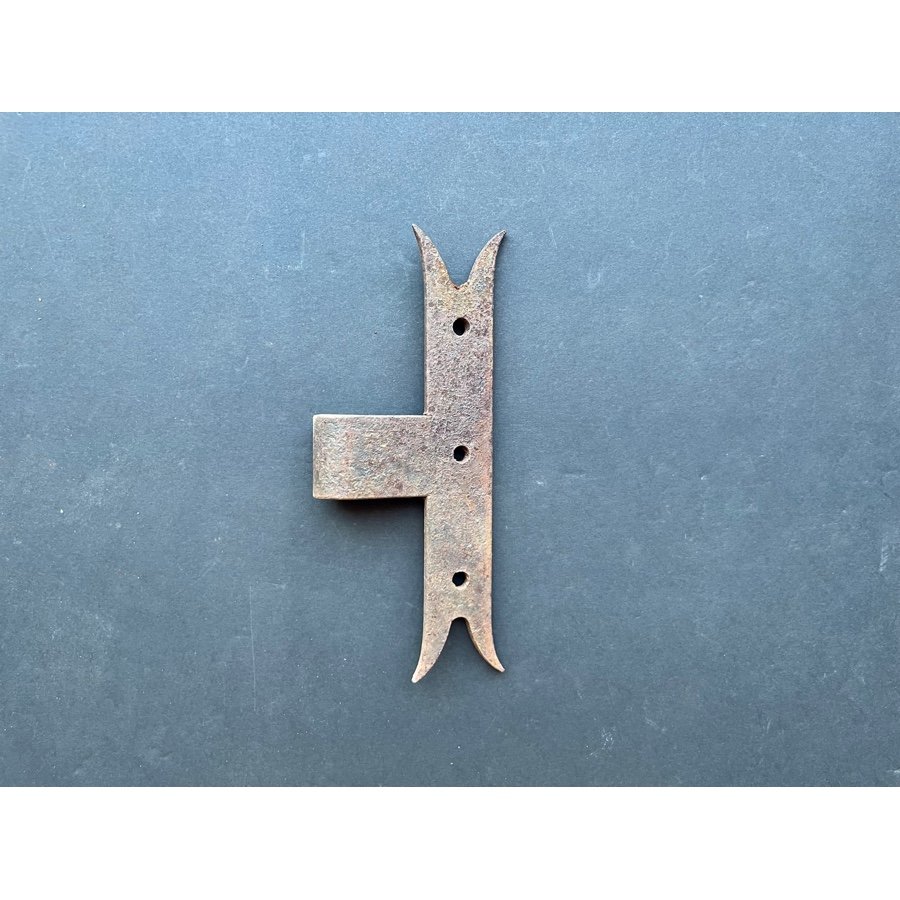 ANTIQUE WALL HINGE PIN