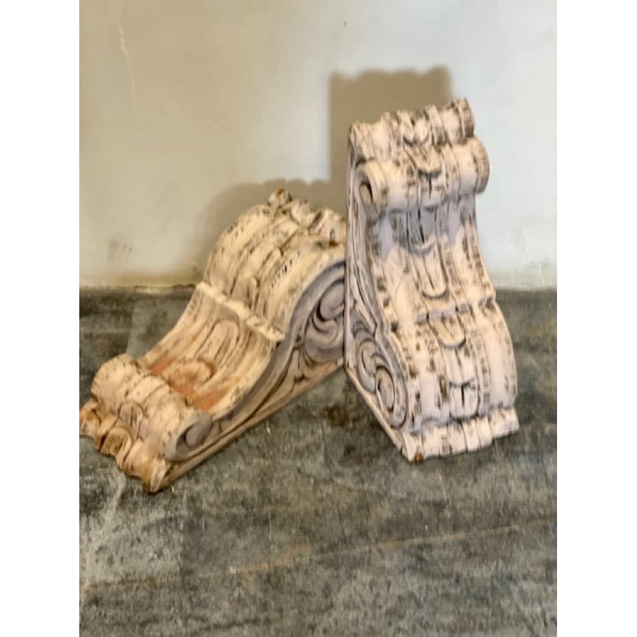 PAINTED CARVED WOOD CORBELS