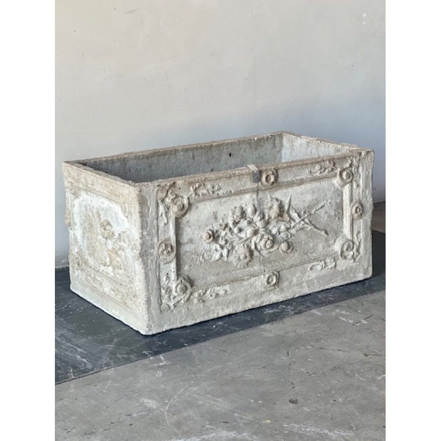 ANTIQUE CONCRETE PLANTER