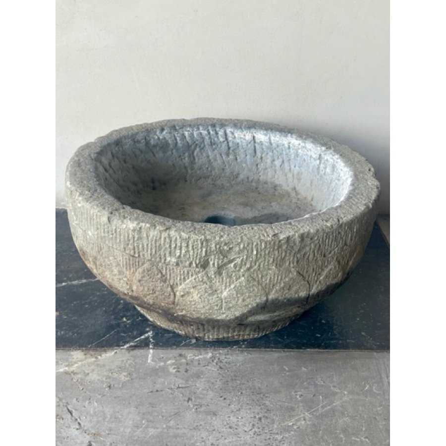 STONE PLANTER/BASIN