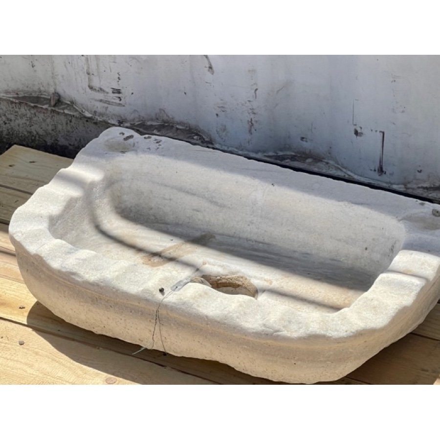 ANTIQUE MARBLE SHELL SINK