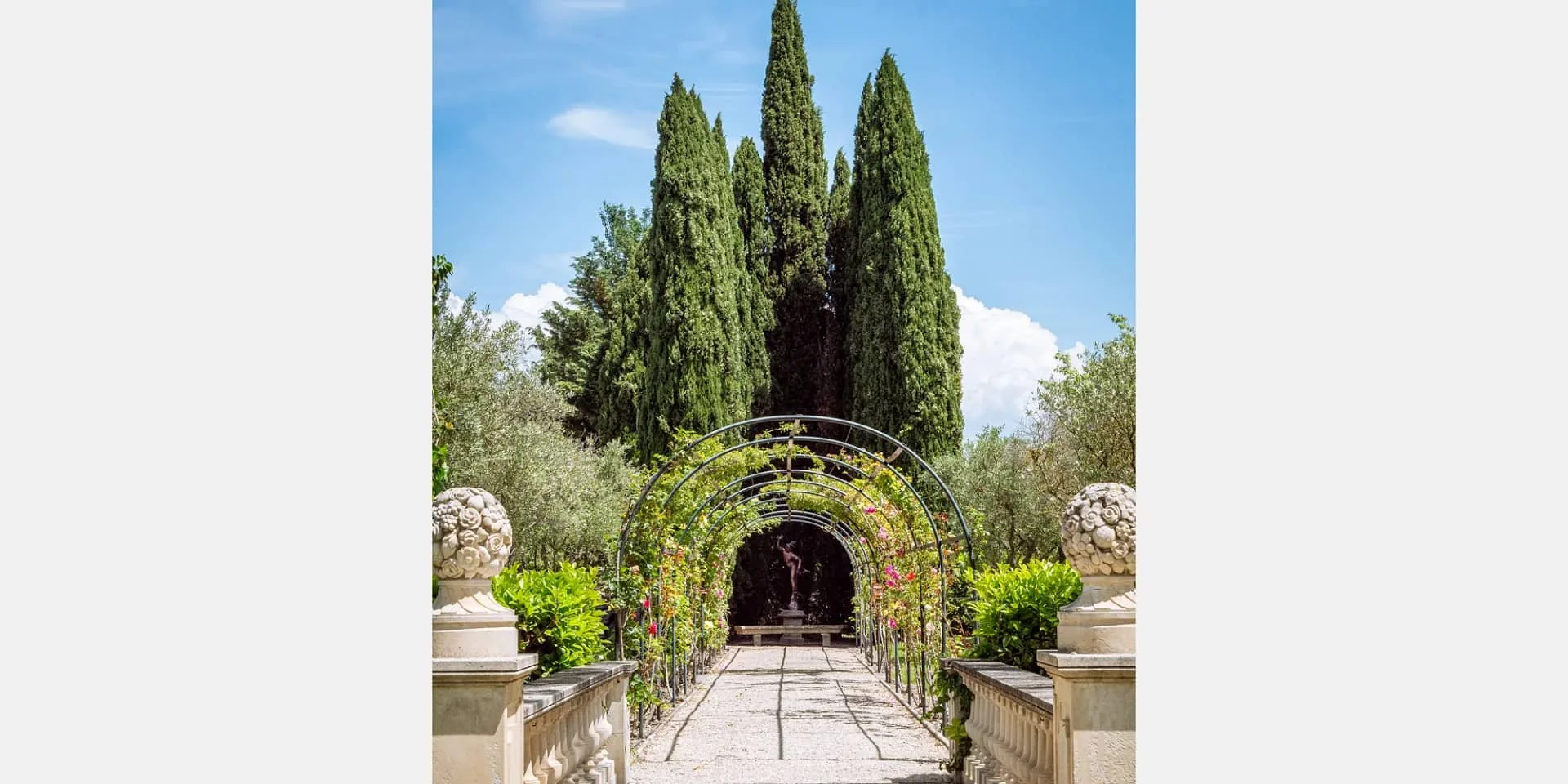 15-chateau-de-tourreau-wedding-provence-luxury.jpg