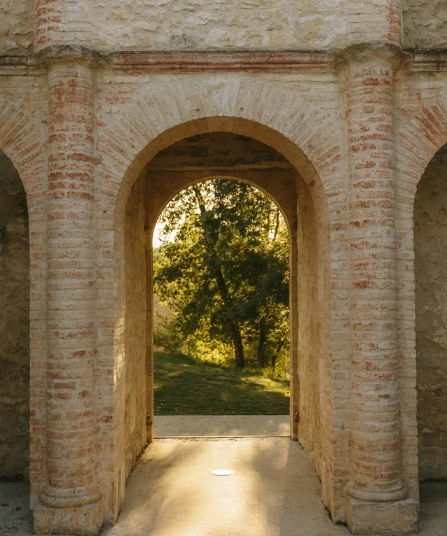 chateau-engalin-contact-us-1.webp
