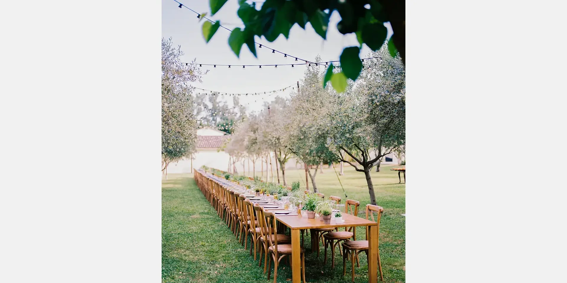 18-chateau-de-tourreau-wedding-provence-luxury.webp