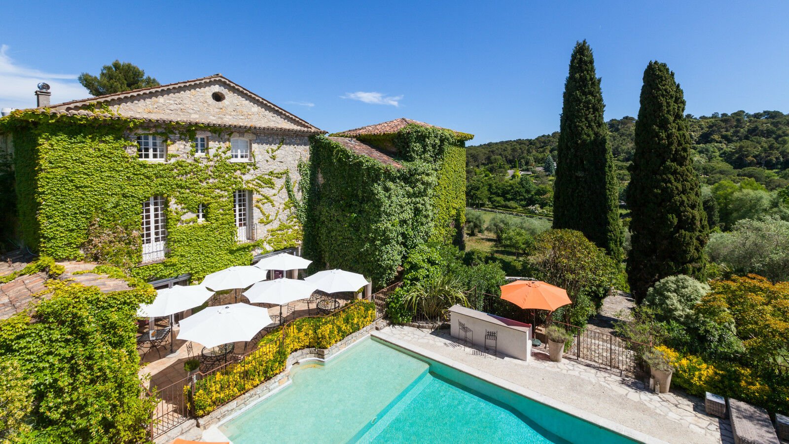 img-le-manoir-de-letang-hotel-mougins-34.jpeg