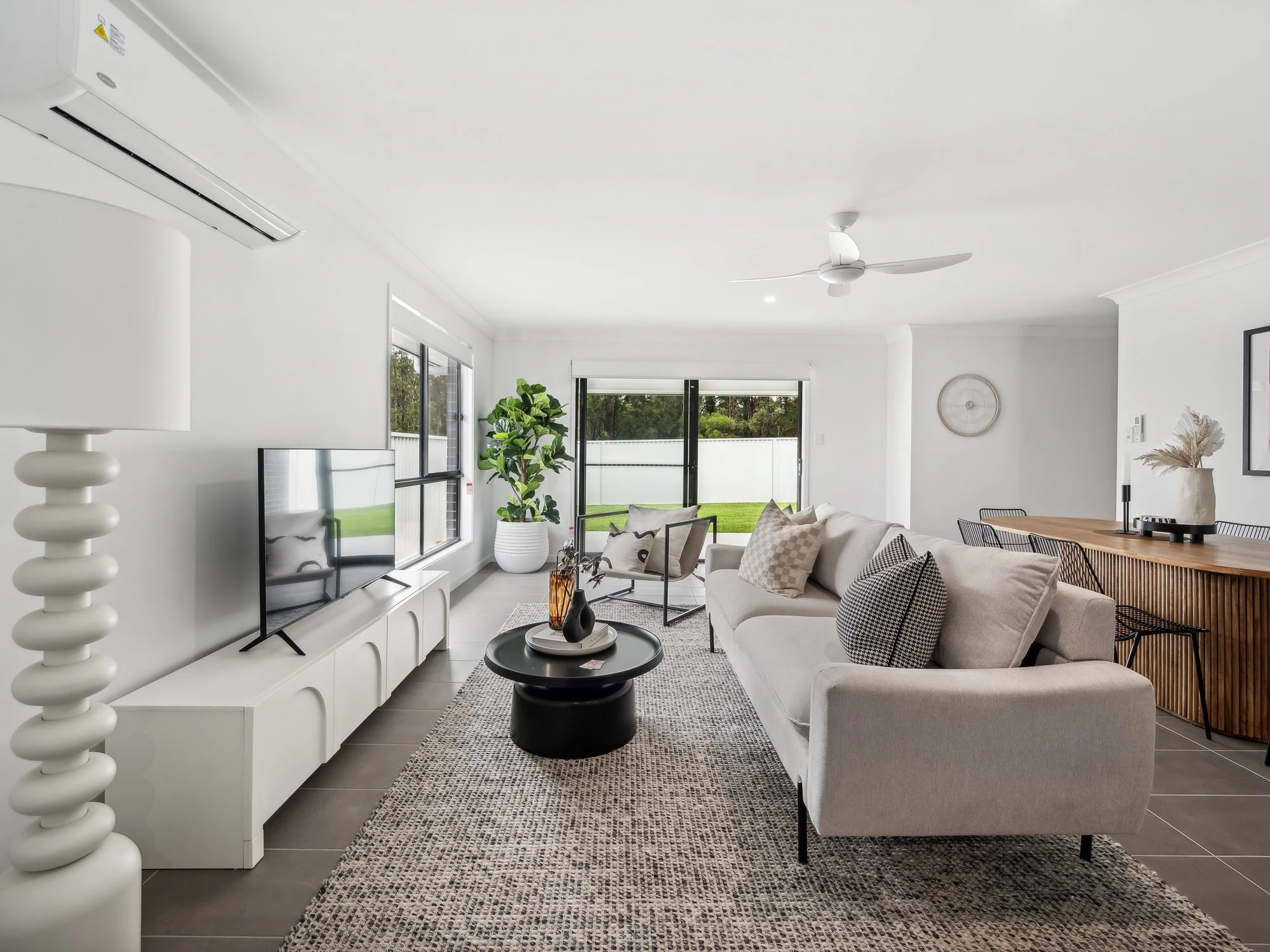 4 Nesting hollow view, Bonville