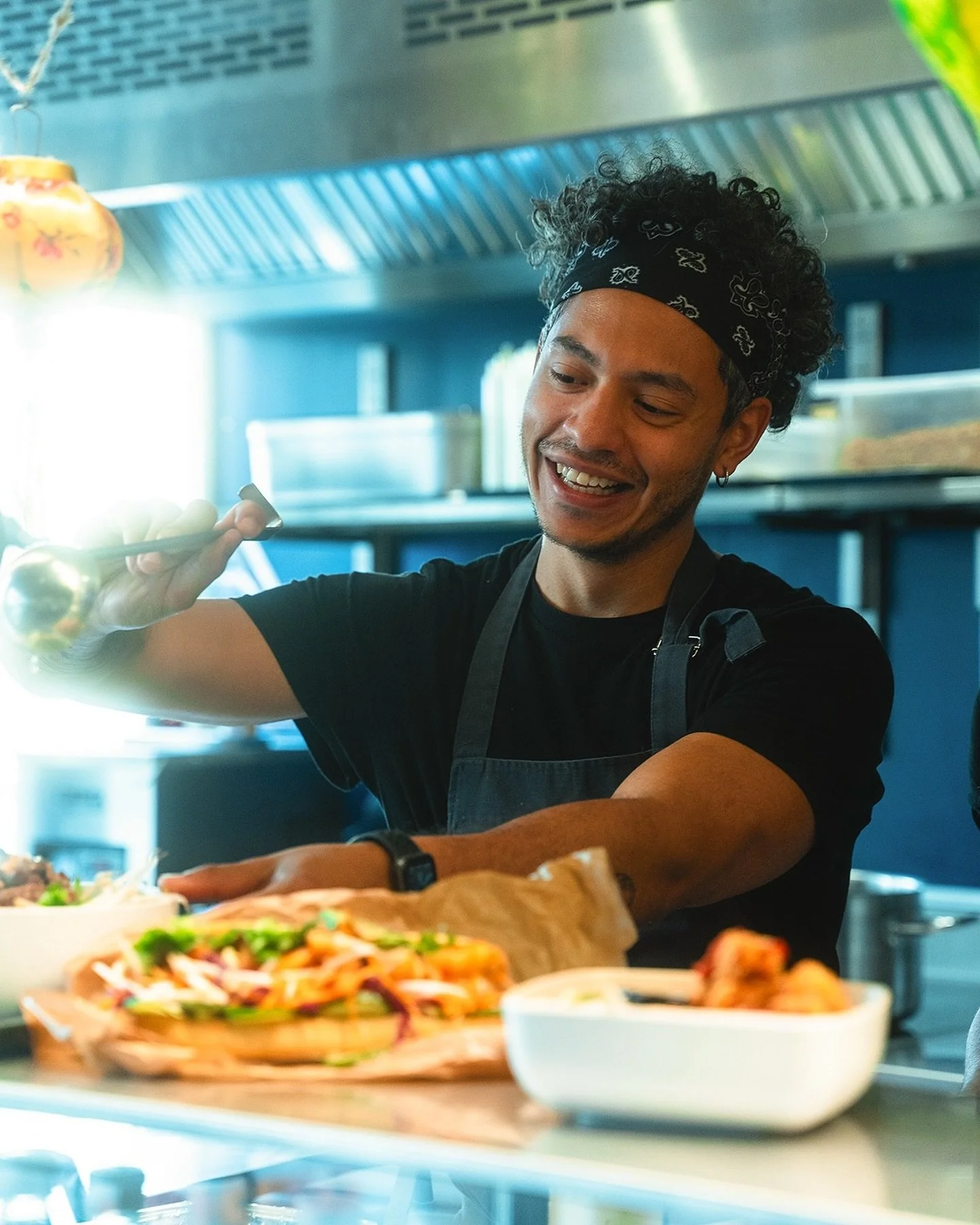 Smiles served daily.
Good food tastes even better when it&rsquo;s made with joy. 😋

#hoian #spoonfoodhall #foodingeneva
