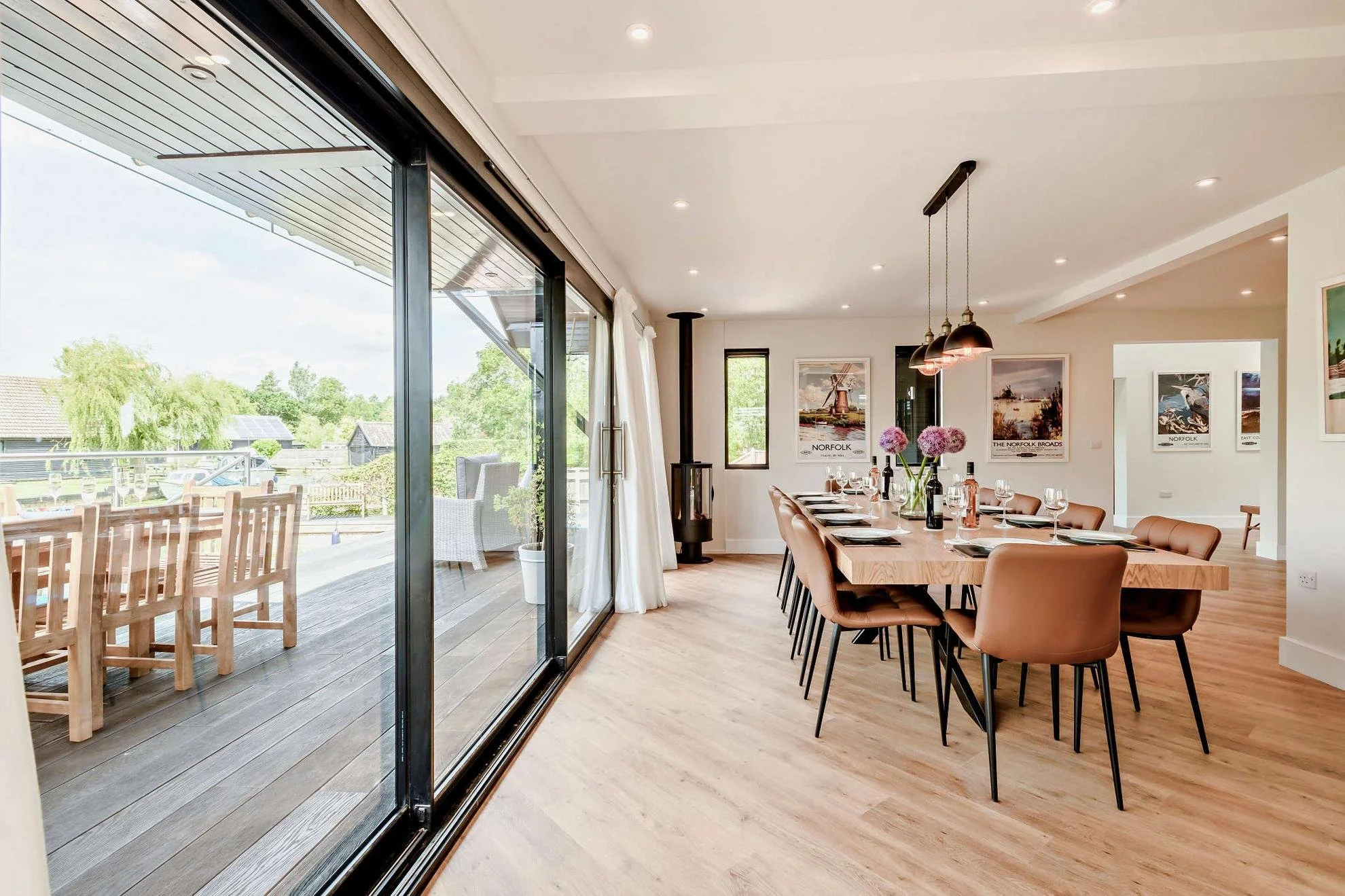Otters Reach Dining Room.jpg