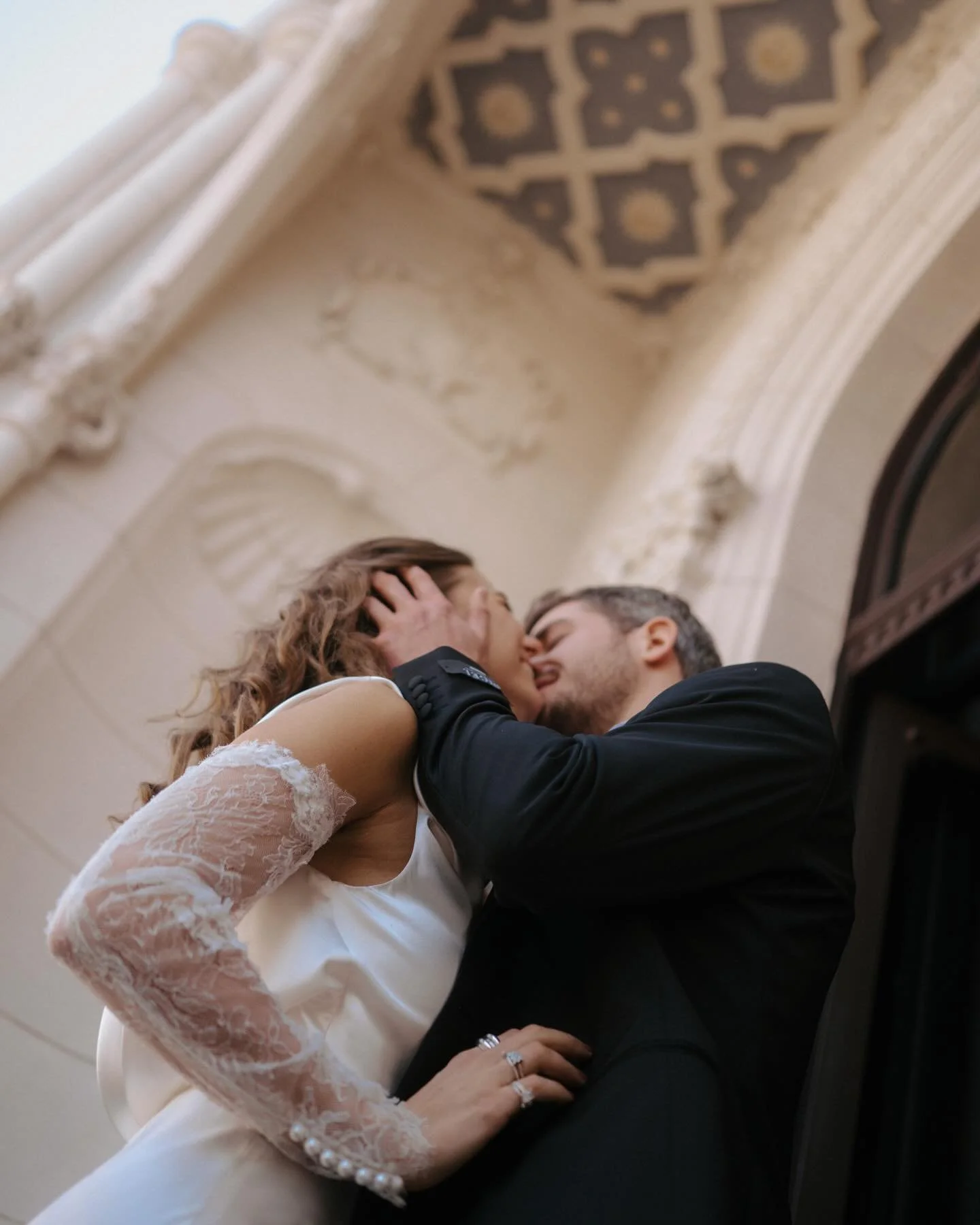 Hotel is our playground 🌞

Lovers: @hadnagy.timi x @schonfeld.erik

Dream Crew 🫶🏻:
Photo / concept: @gerencsergreta
Film: @closerweddingstudio
Location: @wbudapest_hotel
Planning: @weddingsbylillakalmar
Decor: @breezeandveil
Cake: @tortapalota
Mod