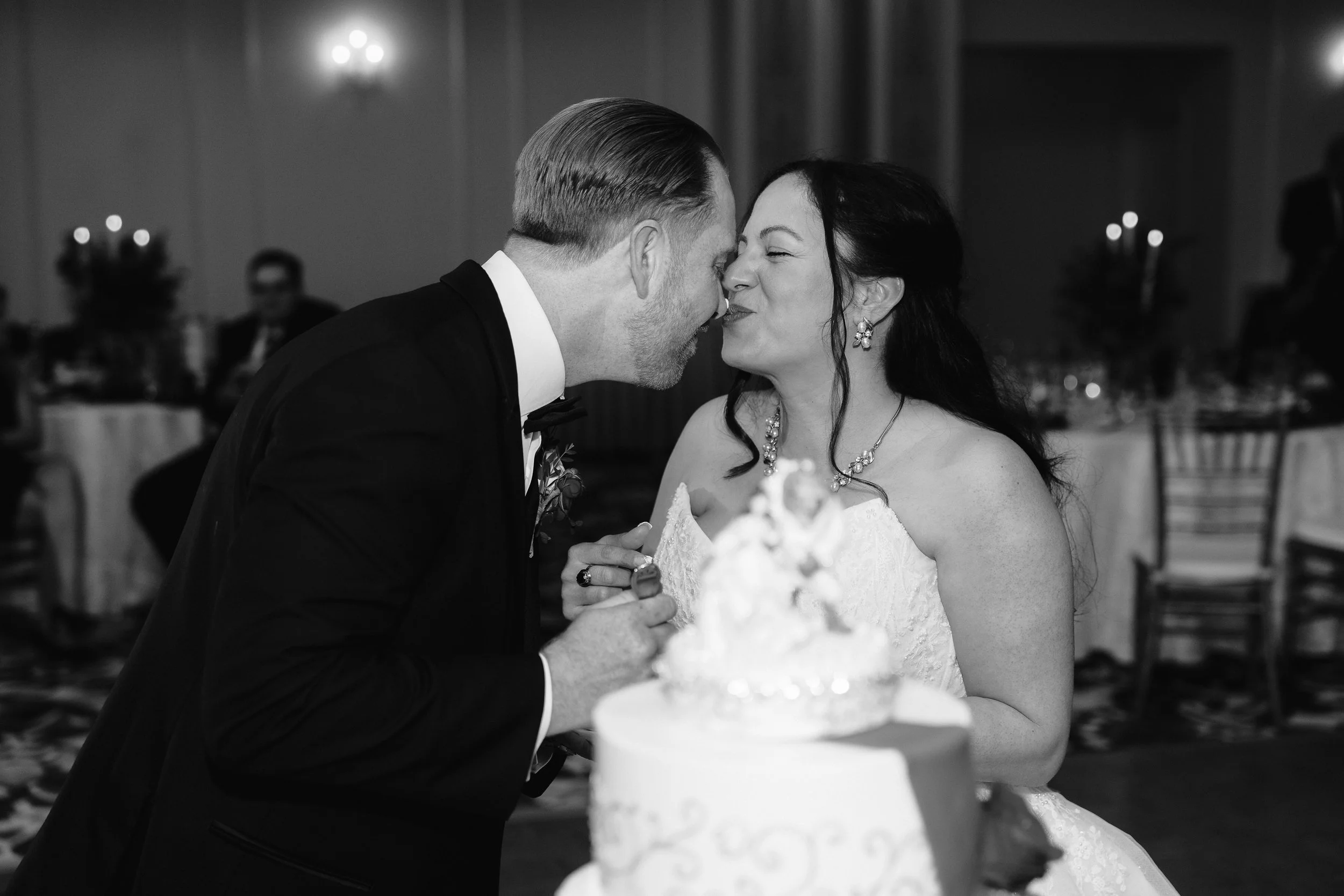36269-37-28.875 PM_Siara+EricWeddingAtTheCarriageHouse_1193-Copy1.jpg