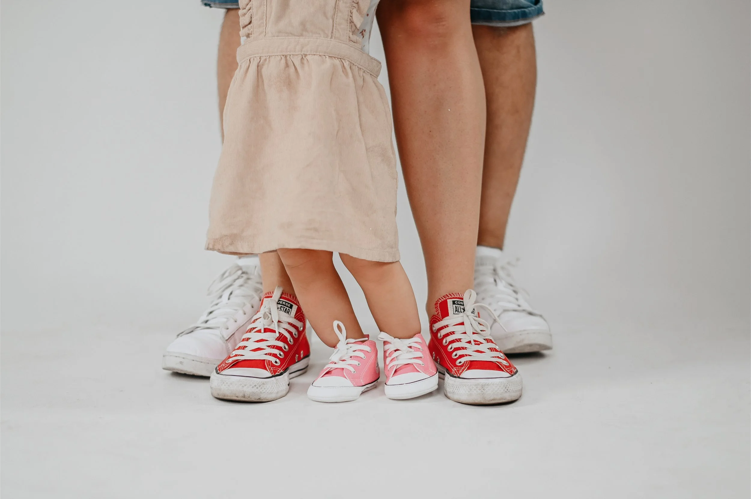 stúdiós családi fotózás kisbabával