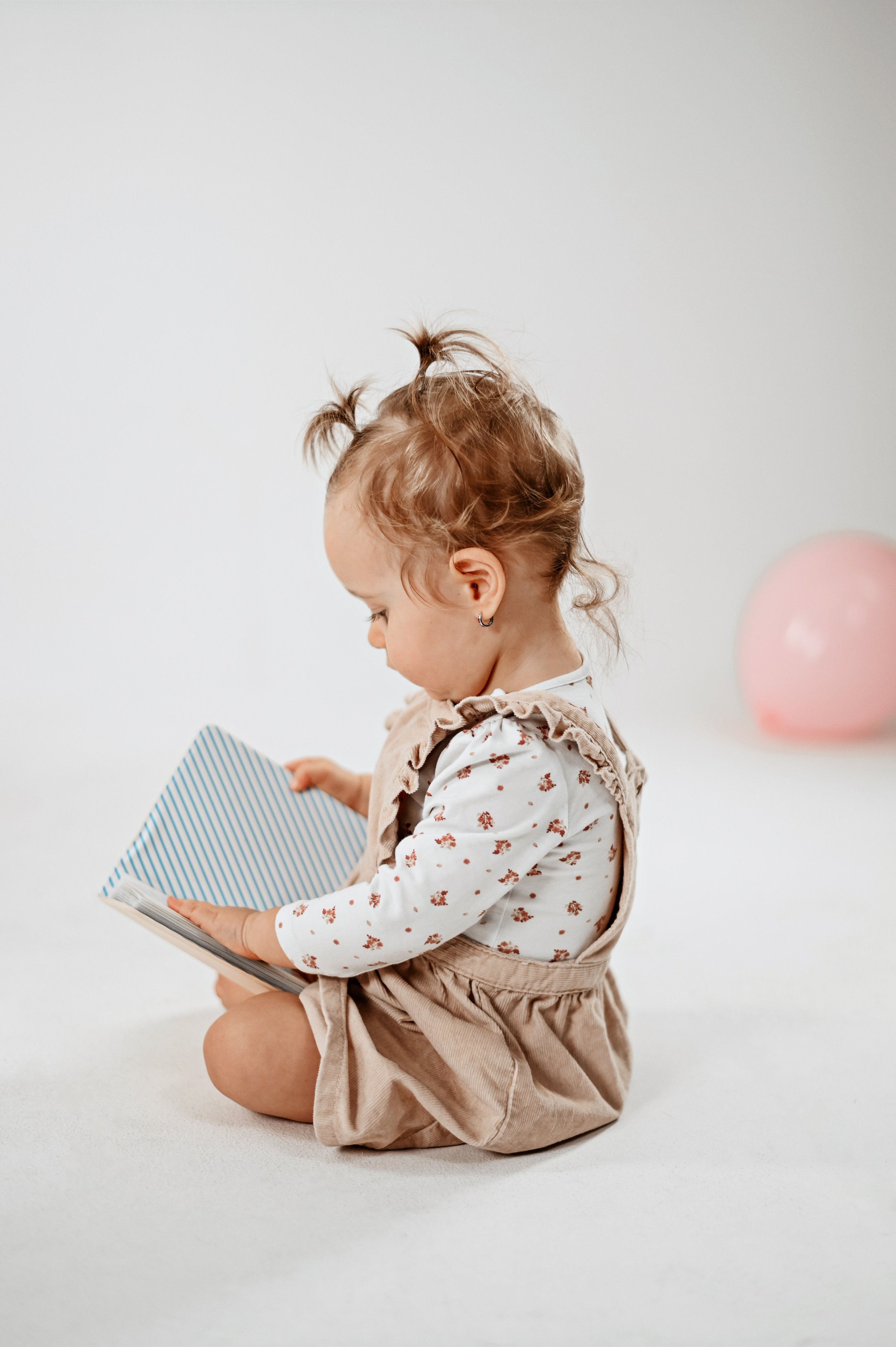 beltéri kisgyermek fotózás Sopronban