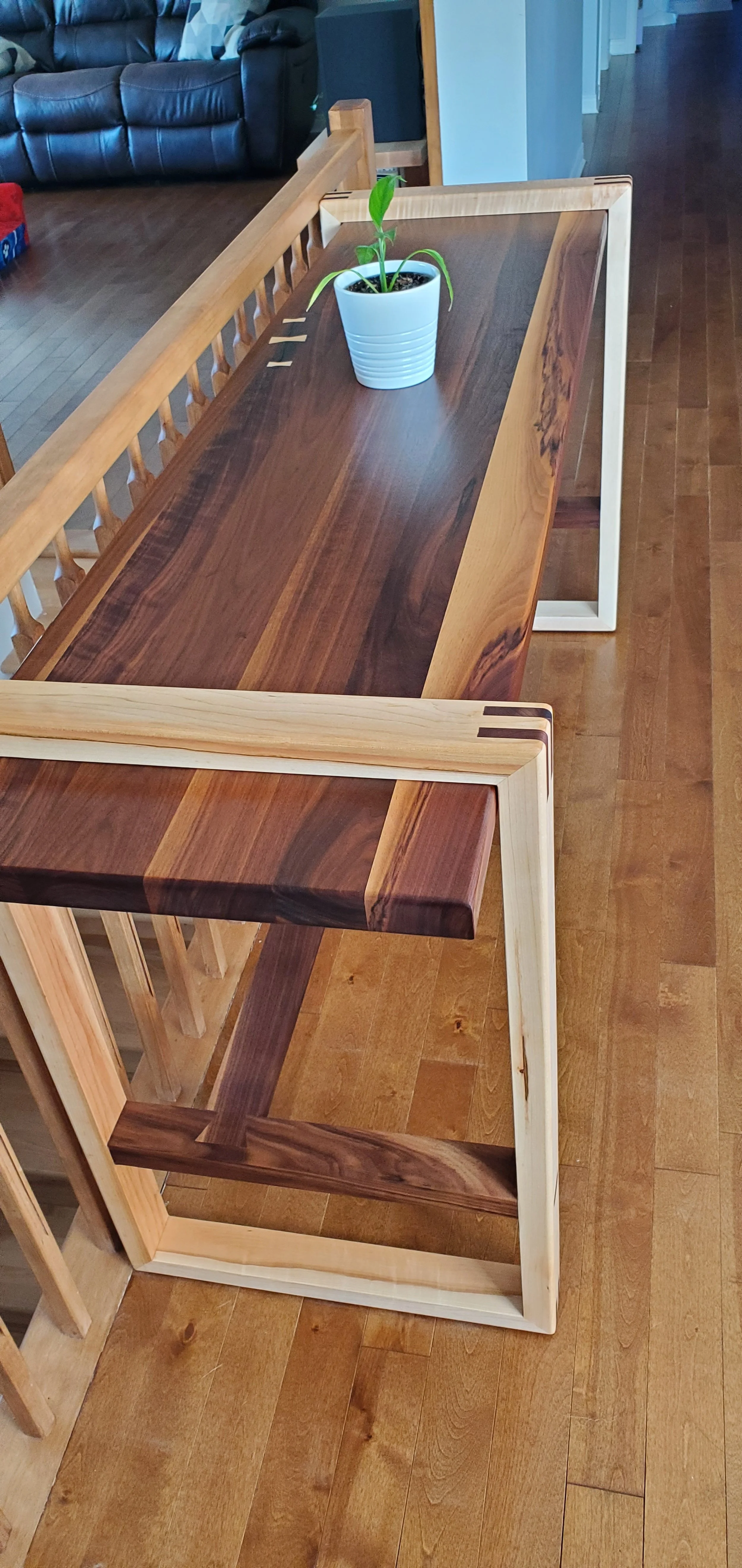 Table Buffet en Noyer et Érable