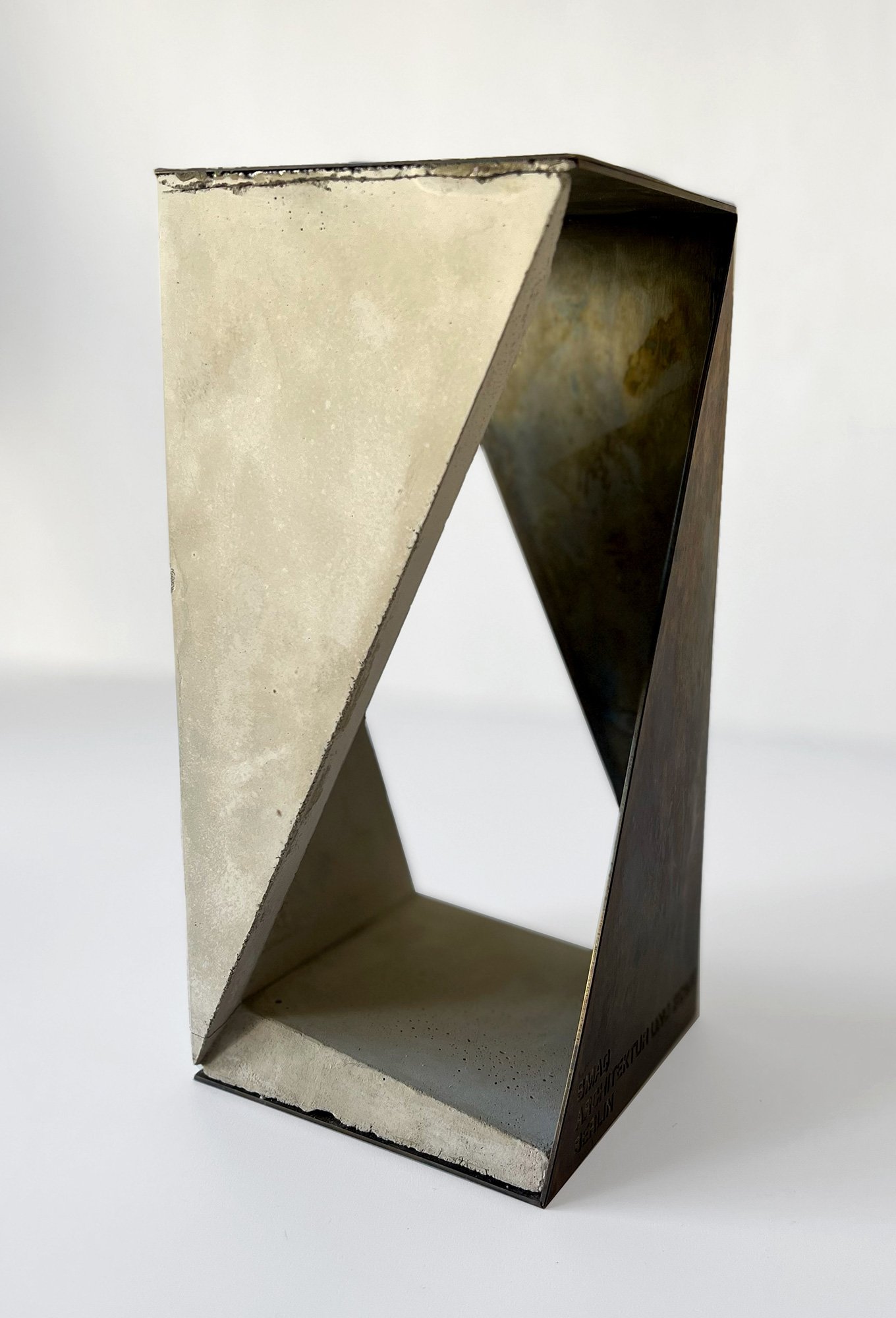 Bureau Hoyer Plastik Design