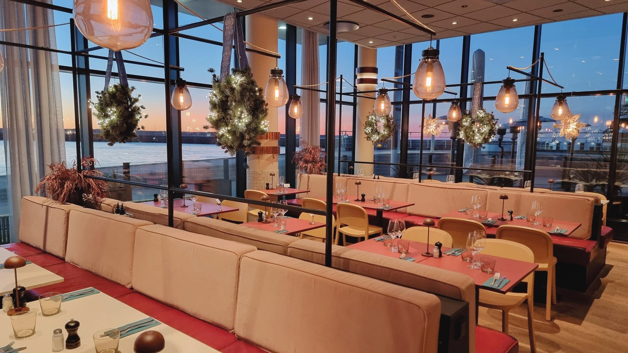 Restaurang juldekoration