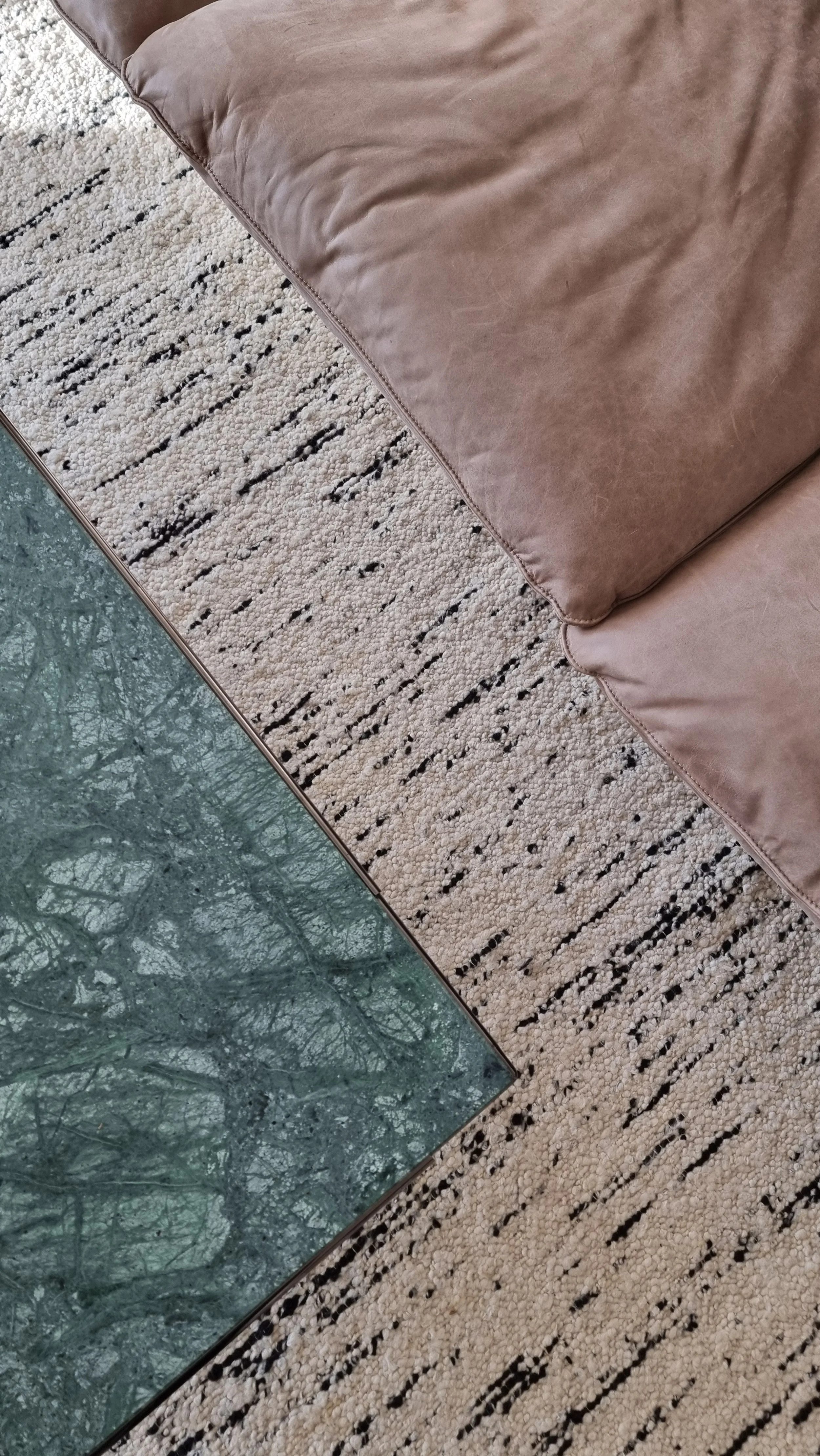 inredningsdesign matta i vardagsrum.jpg