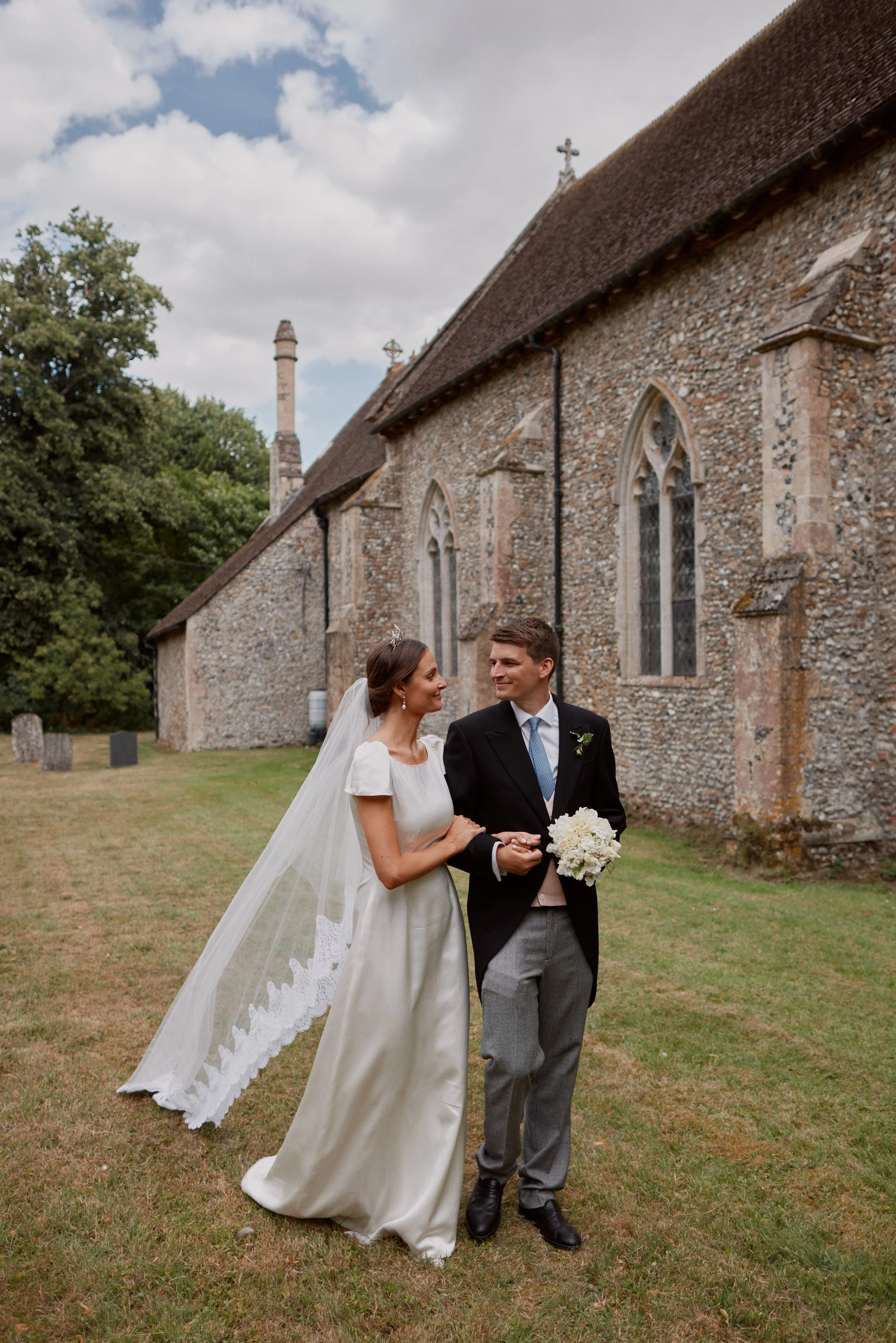 Issy in Daphne - Brocade
