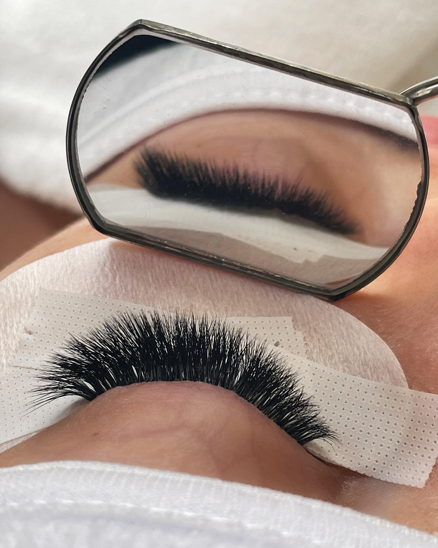 Love eyeliner? Love the cat eye look? Liner lash extensions are the answer 😍 Elongate your eyes with this specialized technique that mimics the look of eyeliner. 

We call this the &ldquo;Russian Liner Set,&rdquo; book your appointment today at www.