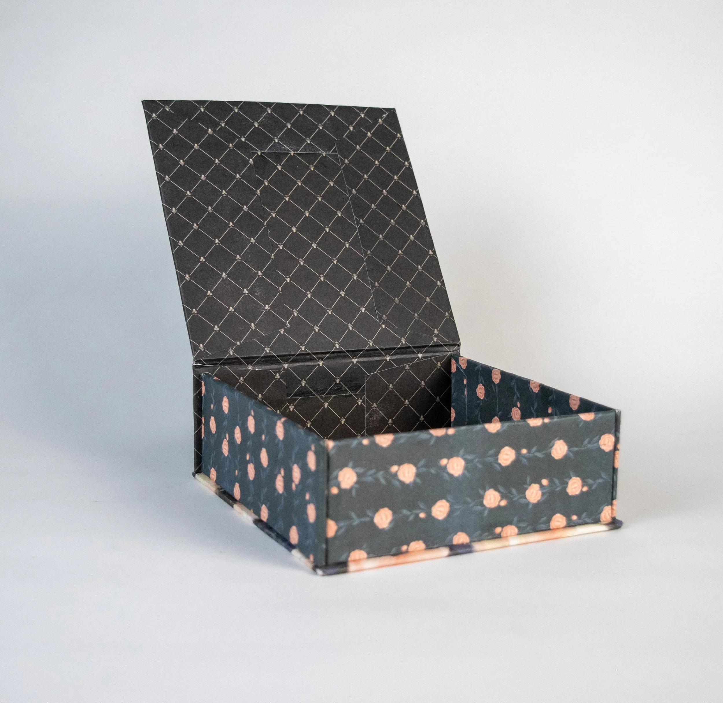 clamshell gears open.jpg