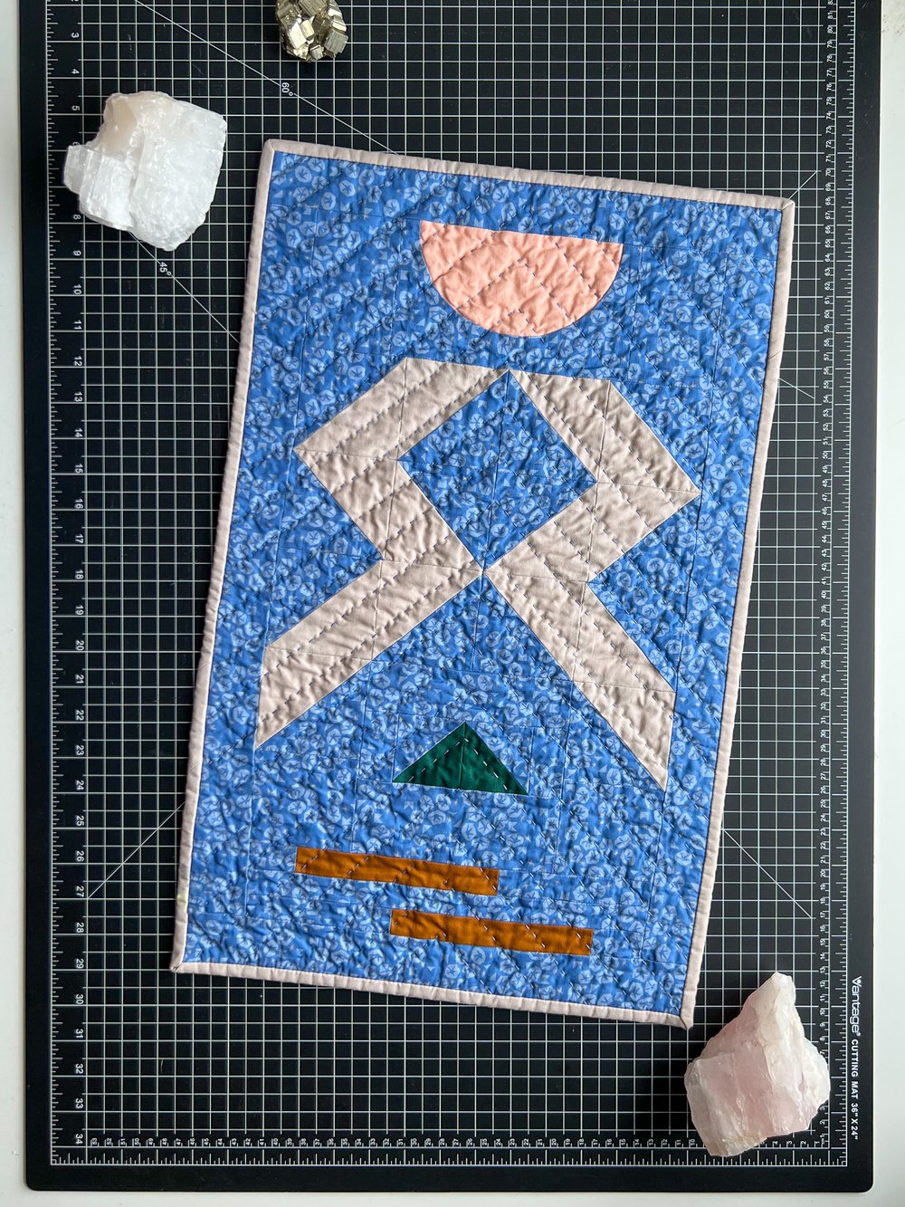 Create a Unique Mini Quilt with Vase Mini Quilt Pattern