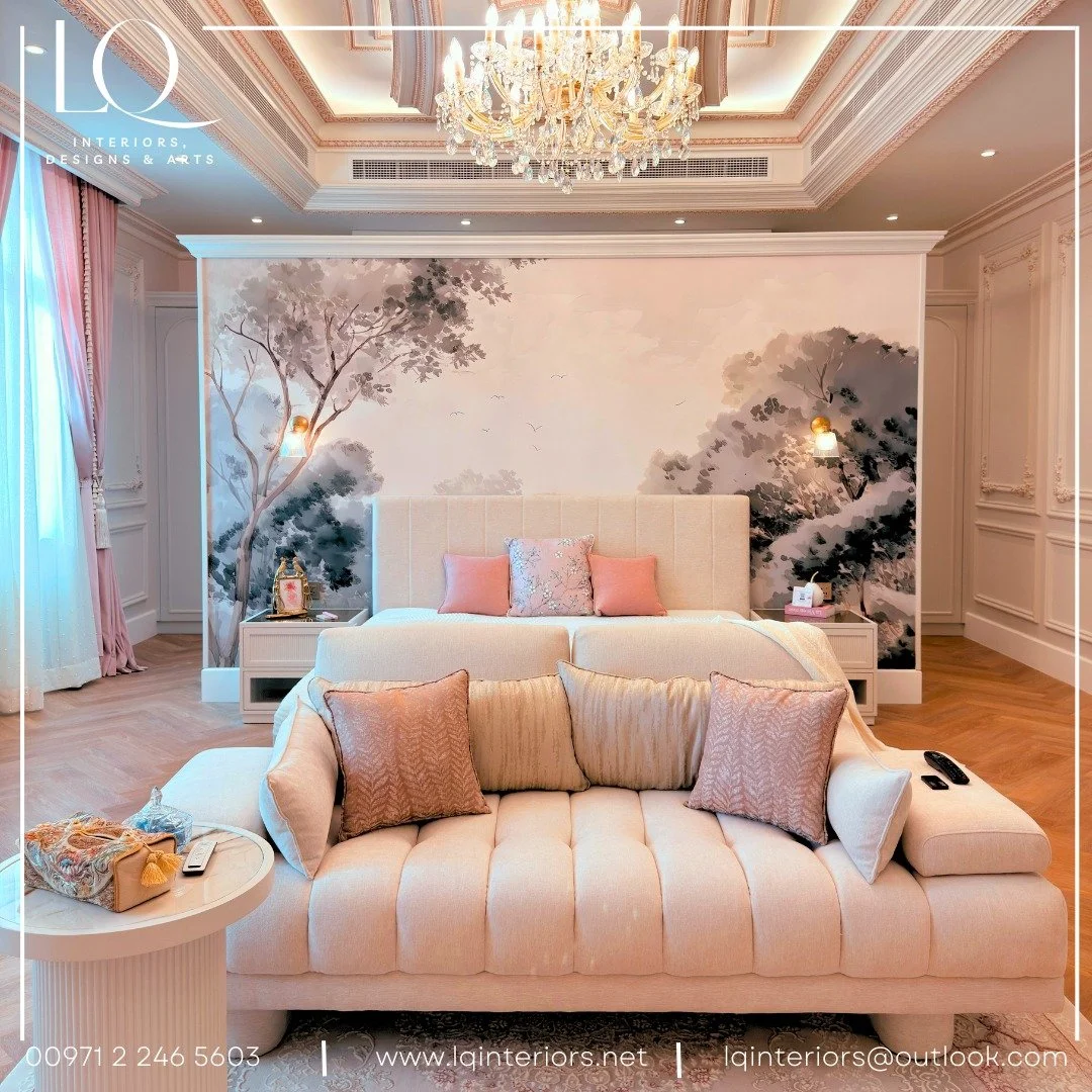 Refined classic suite with a pink soul 💖

We offer fit out assistance as well as design idea and visual rendering of any space in your home. You'll have a clear idea of ​​what you want to achieve in your room, as well as step-by-step directions for 