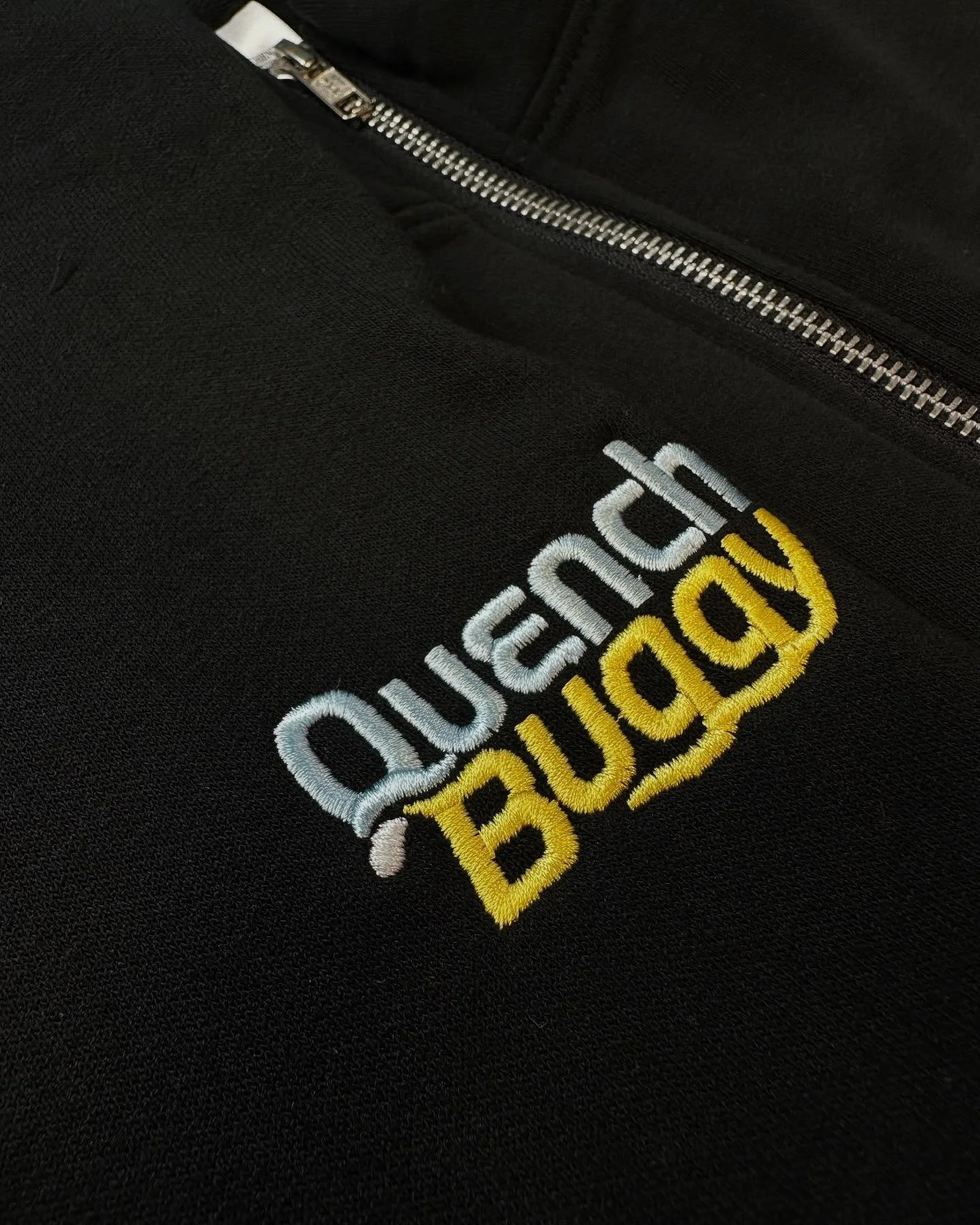 🚰💧💦 THIRSTY?! The team will be ready for events with their new swag. 💦 You can rent these clean, filtered mobile water stations💦 @quenchbuggy