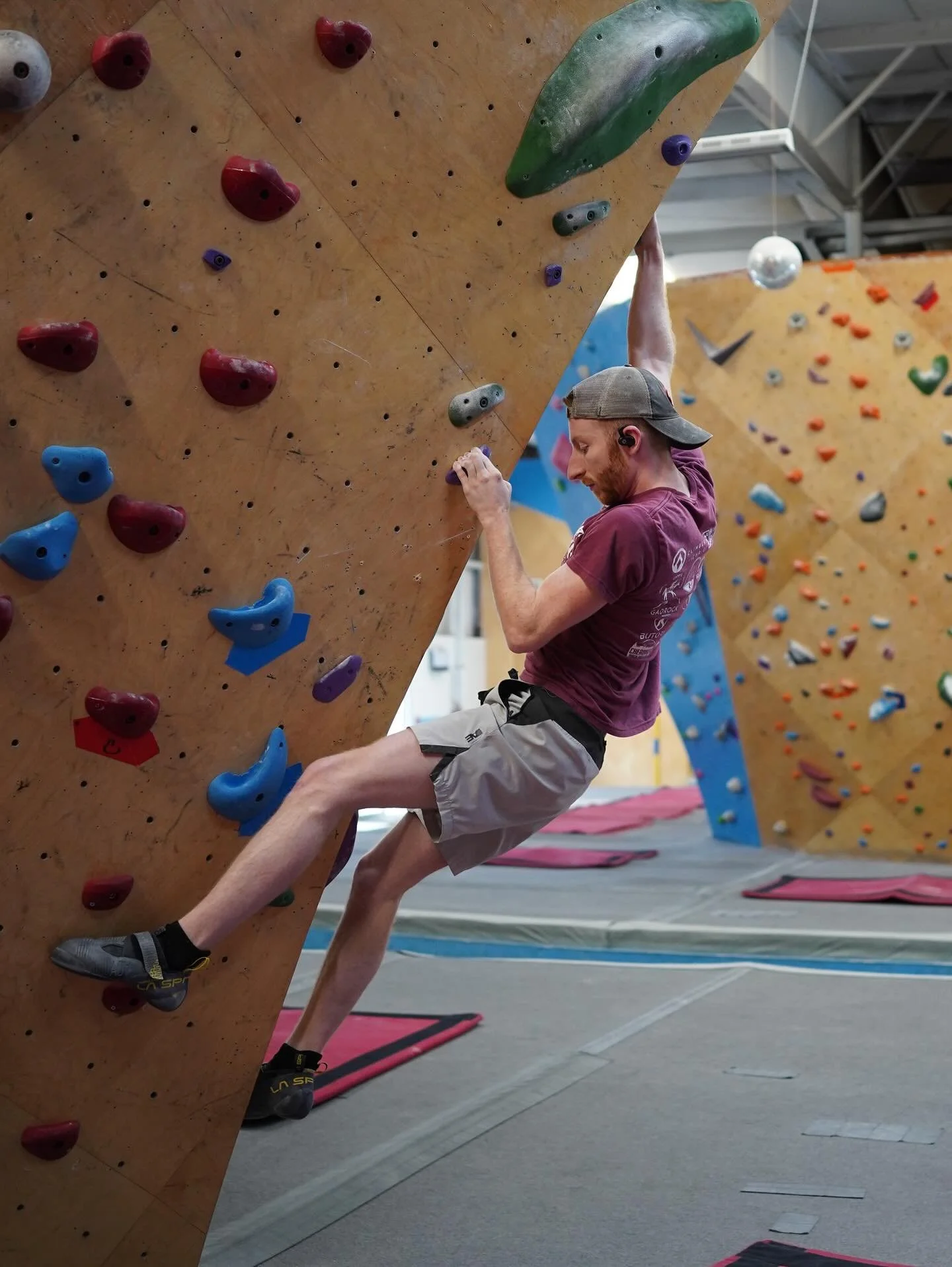 Funnel pt 1🌪️

The funnel reset is finally underway! It&rsquo;s lookin pretty pinchy too🤏🏼👀

☕️Coffee @ the Crag returns for part 2 on Saturday October 25th! Come out for some fun climbing, plenty of conversation, &amp; delicious @seedscoffee 😋
