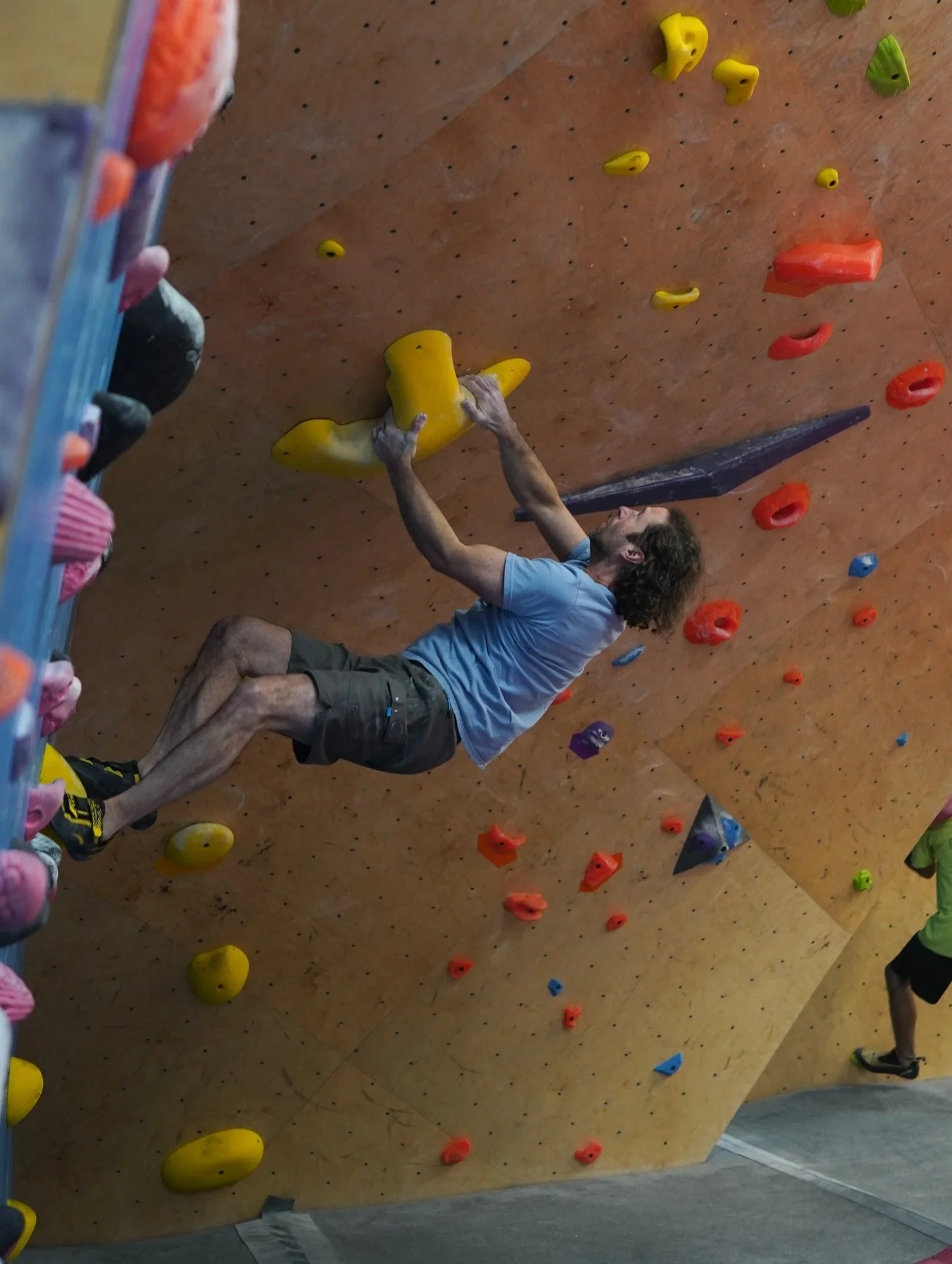 Waveeee checkkkkkk 🌊

Some fun new mods on this set y&rsquo;all! Come take a ride 🏄🏼&zwj;♂️

🌶️ Chili Cook Off is BACK 😈 Break out your crock pots, dust off that recipe card, &amp; get COOKIN! The winner of best Chili will receive a free month o