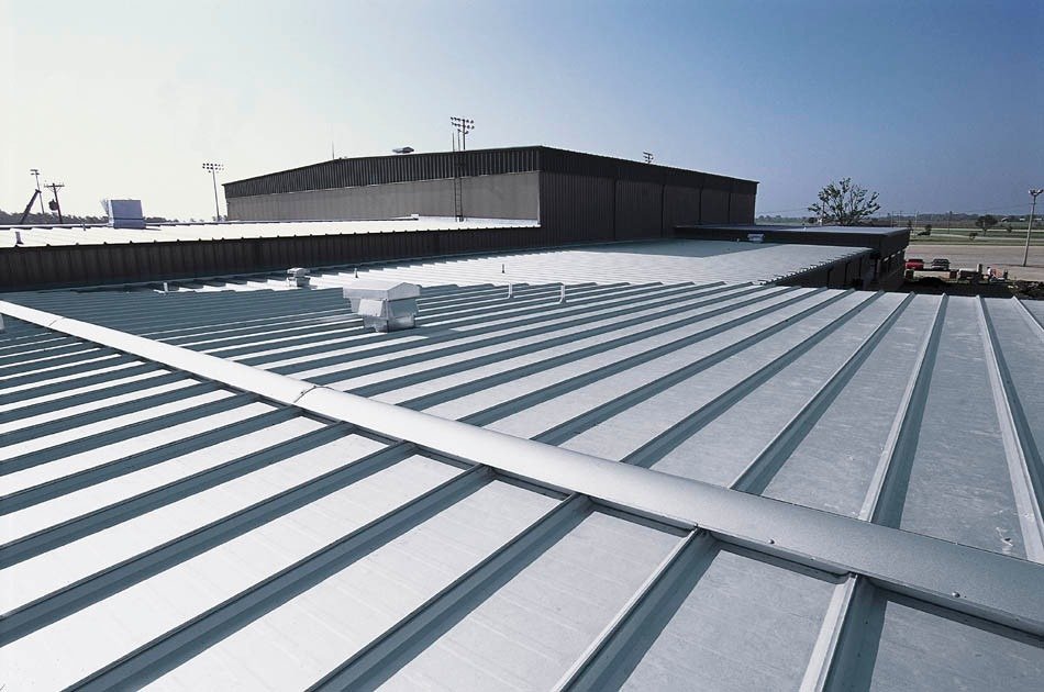 With Ormaza and Butler MR-24 roofing systems, you can expect nothing less than the ultimate blend of flexibility and robust performance. The MR-24 roof system is specifically engineered to offer precision performance that is durable, flexible, and vi