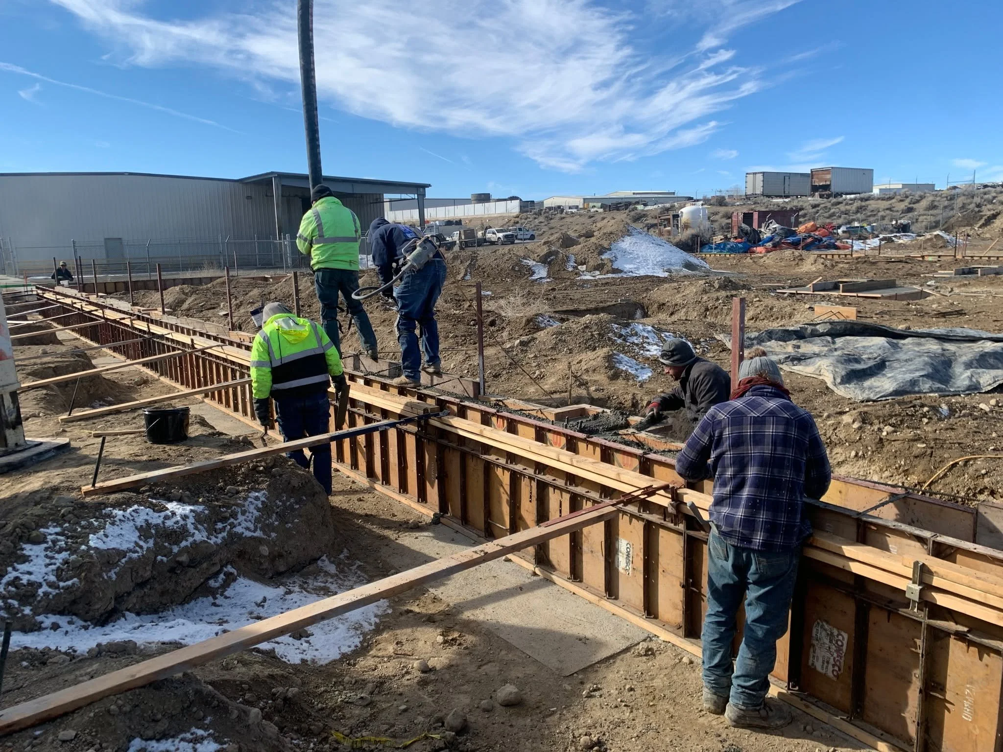 From the ground up, we&rsquo;re building more than just structures&mdash;we&rsquo;re building long-term success. 🏗️ This commercial project started with a solid foundation and the hard work of our dedicated crew, and now it stands complete as a spac