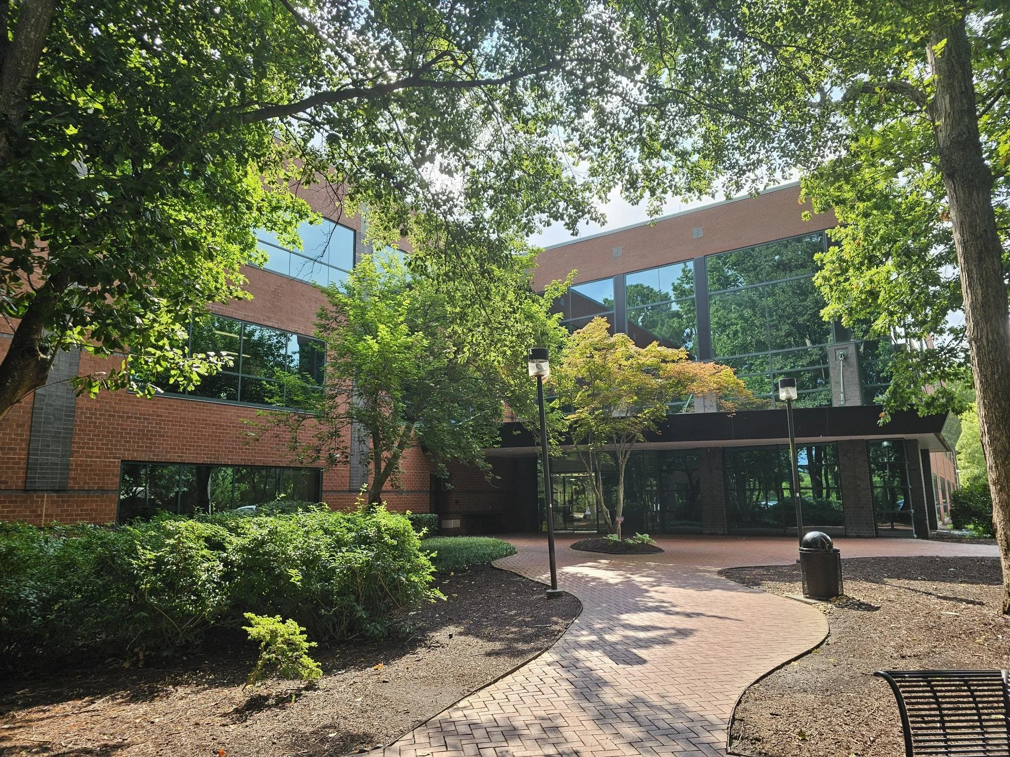 300 Centre Pointe Dr
