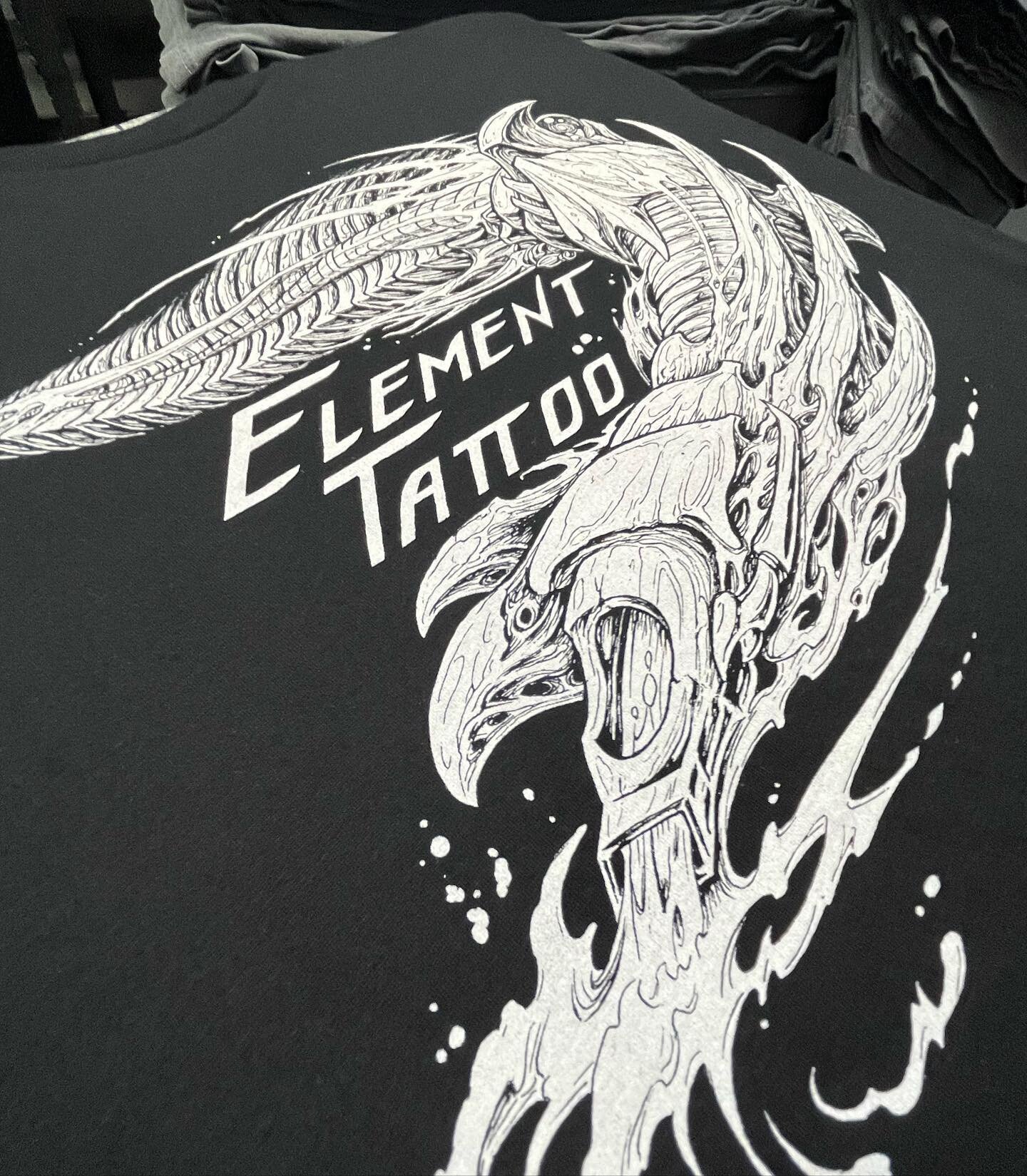 Always a fun and challenging time printing for the amazing artists @elementtattoo.  Only with a high mesh screen and custom mixed discharge ink can we achieve this detail on a true 1 color print. 
If you&rsquo;re looking for super soft, high detail p