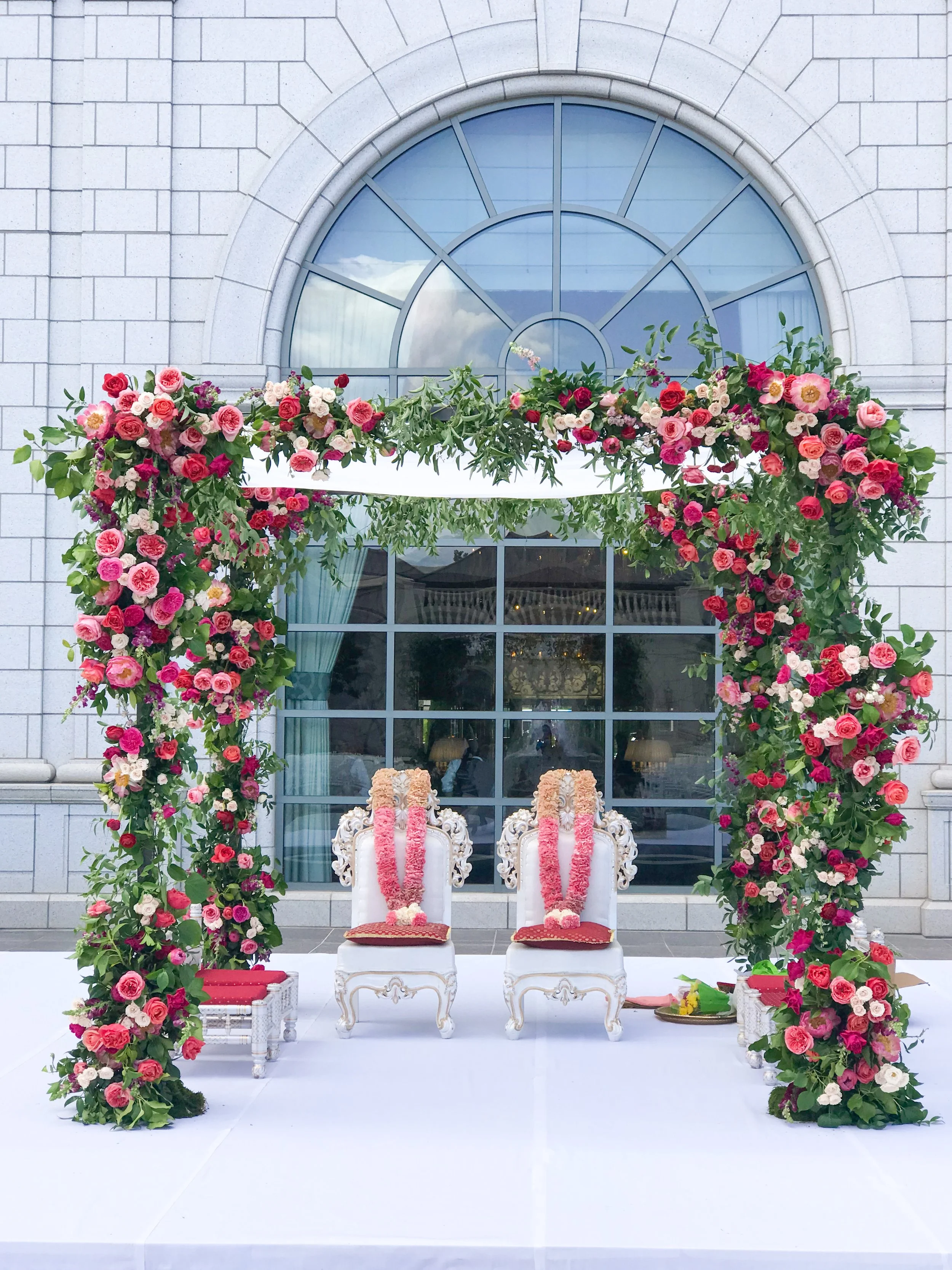 Kundra-Indian-Jacee Iphone.jpg