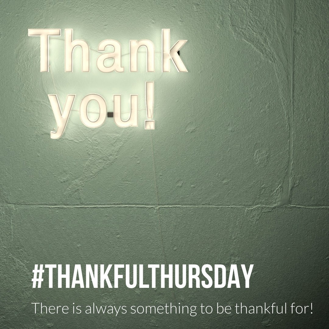 Hey! Need a feed cleanser? Well guess what, it's #thankfulthursday ! Comment or Repost what you are thankful and spread the wealth of positivity! 
#bookstagram #blackbookstagram #romancelandia #romancereaders #writingcommunity #readingcommunity #posi