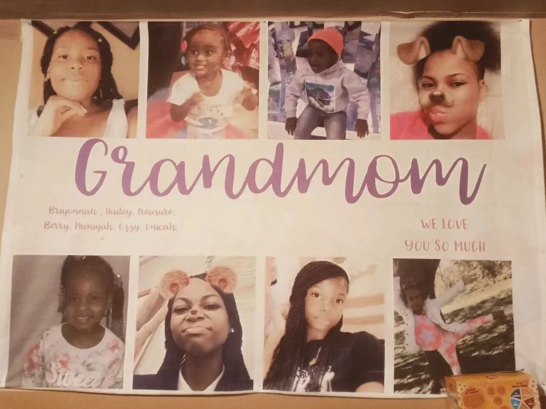 Remember when my babies were little, now one of them off to college..pick which one😭😭.