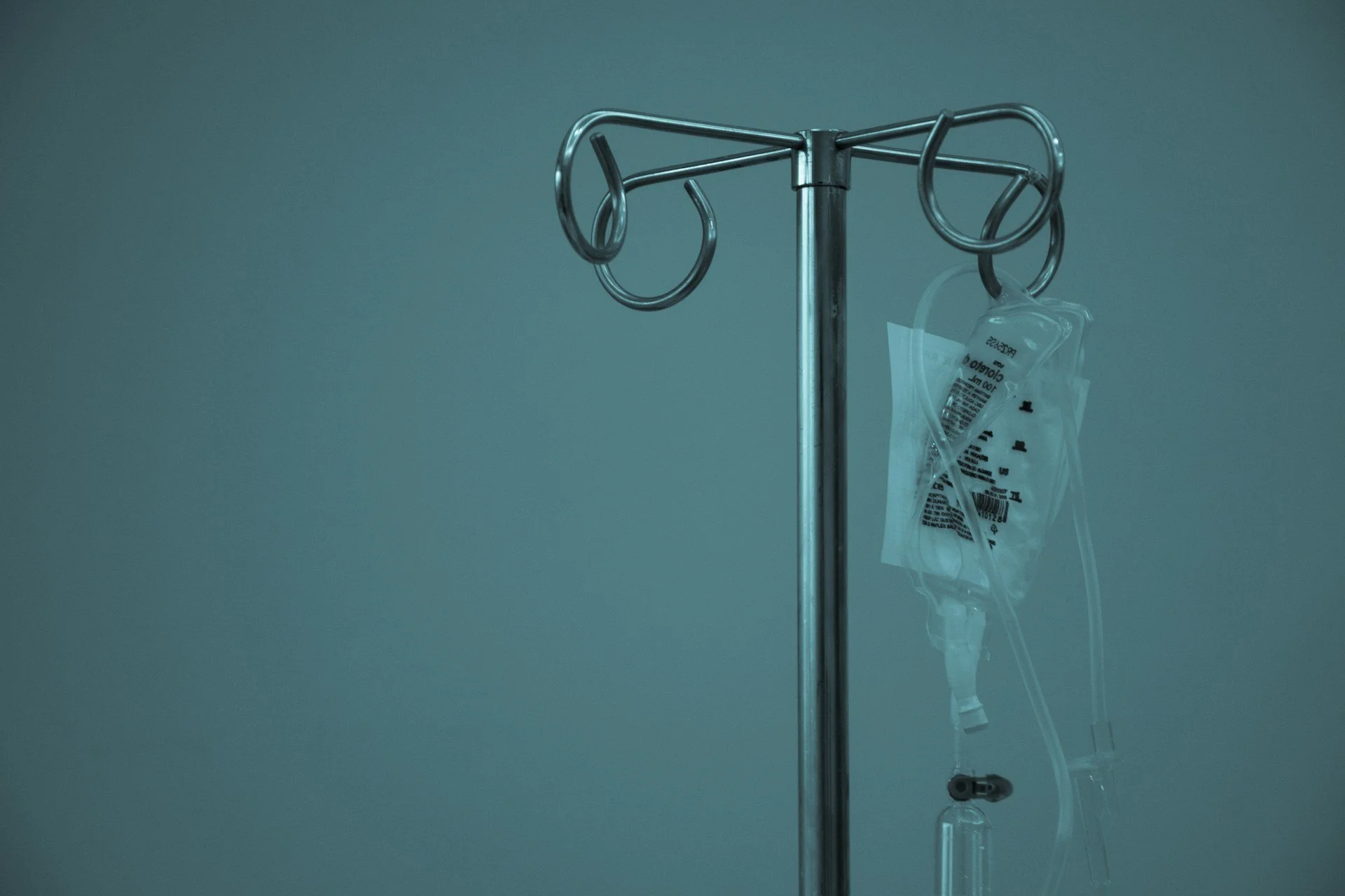 NAD IV vs. Injections in Katy and The Woodlands: Pros, Cons, Ideal Candidates