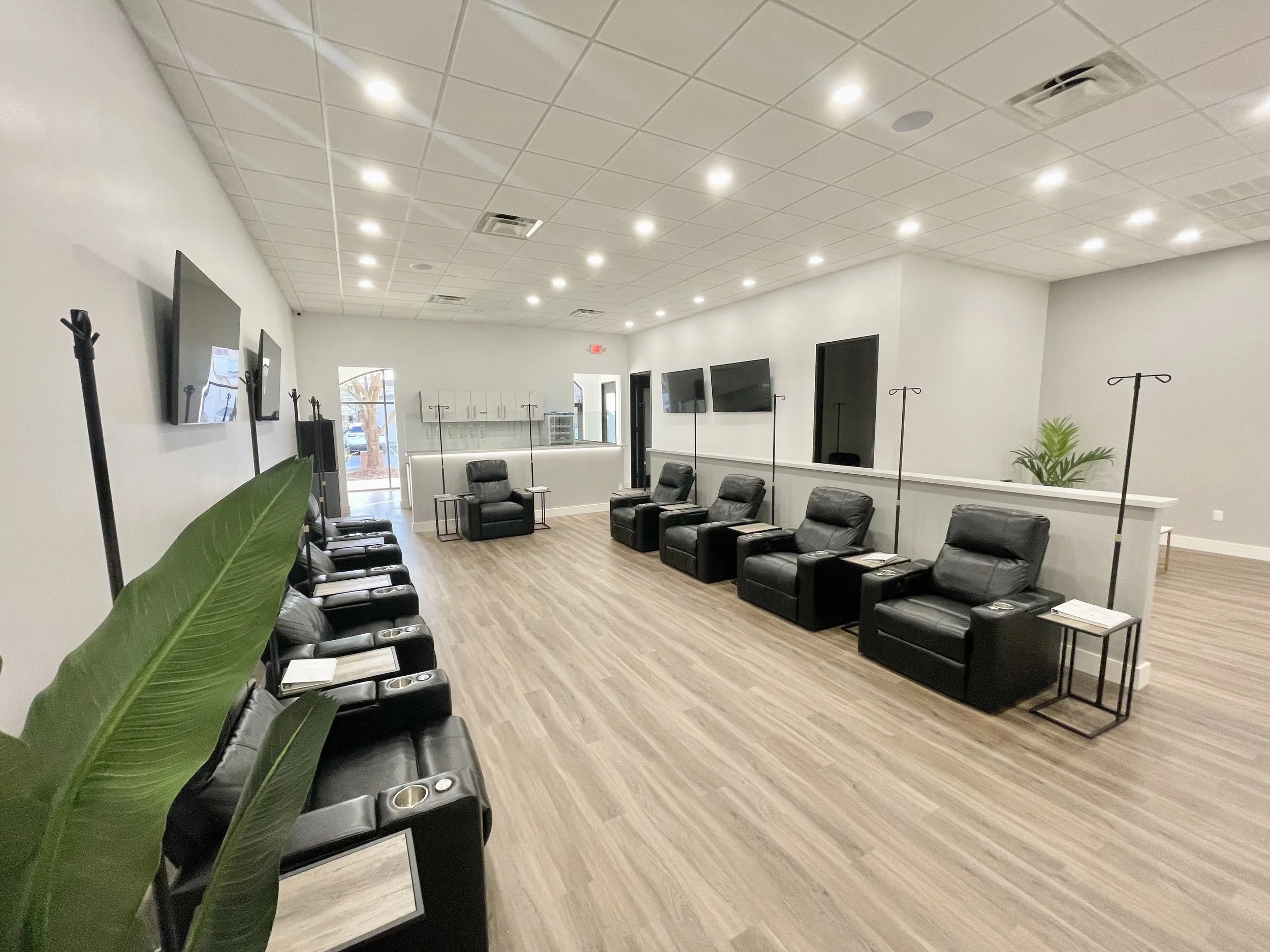 What is an iv bar? — INTRAV