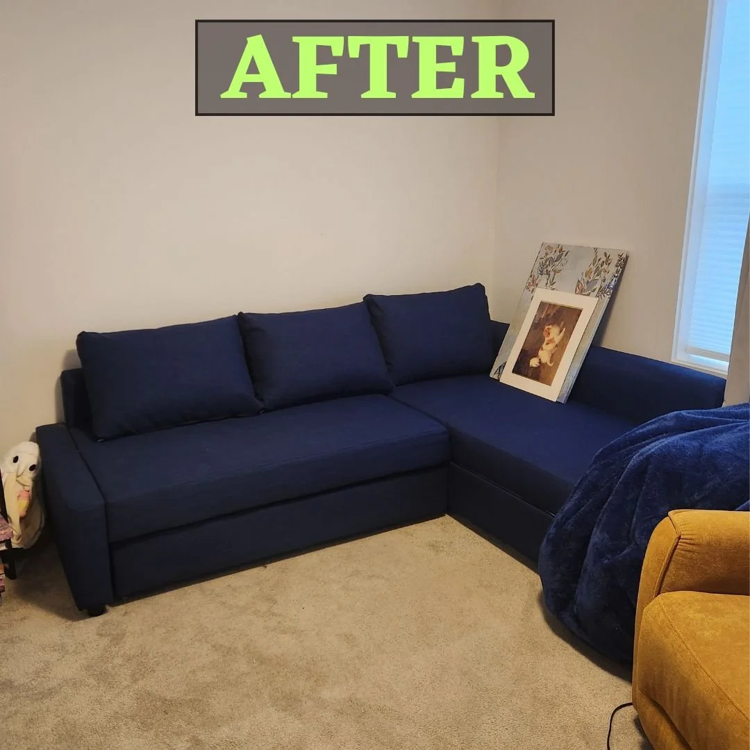 We sorted through these piles that were part of a bedroom switch. The room looks so good, l love the color of this couch. 

#ProfessionalOrganizing #Decluttering #FinishingAMove #Sorting #SortnSell #MakeSpaceToSit #MakeSpaceForChange #FinishAProject 
