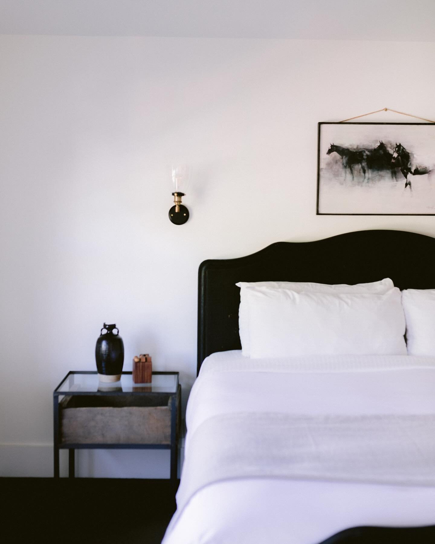 1,2,3 or 4? Which would you choose&hellip;.. one of the many things we love about this  boutique luxury property is that each room is entirely unique. @theballardinn 

 
#santabarbarawineevents #santaynezweddingvenues #santabarbaraweddingvenues #sant