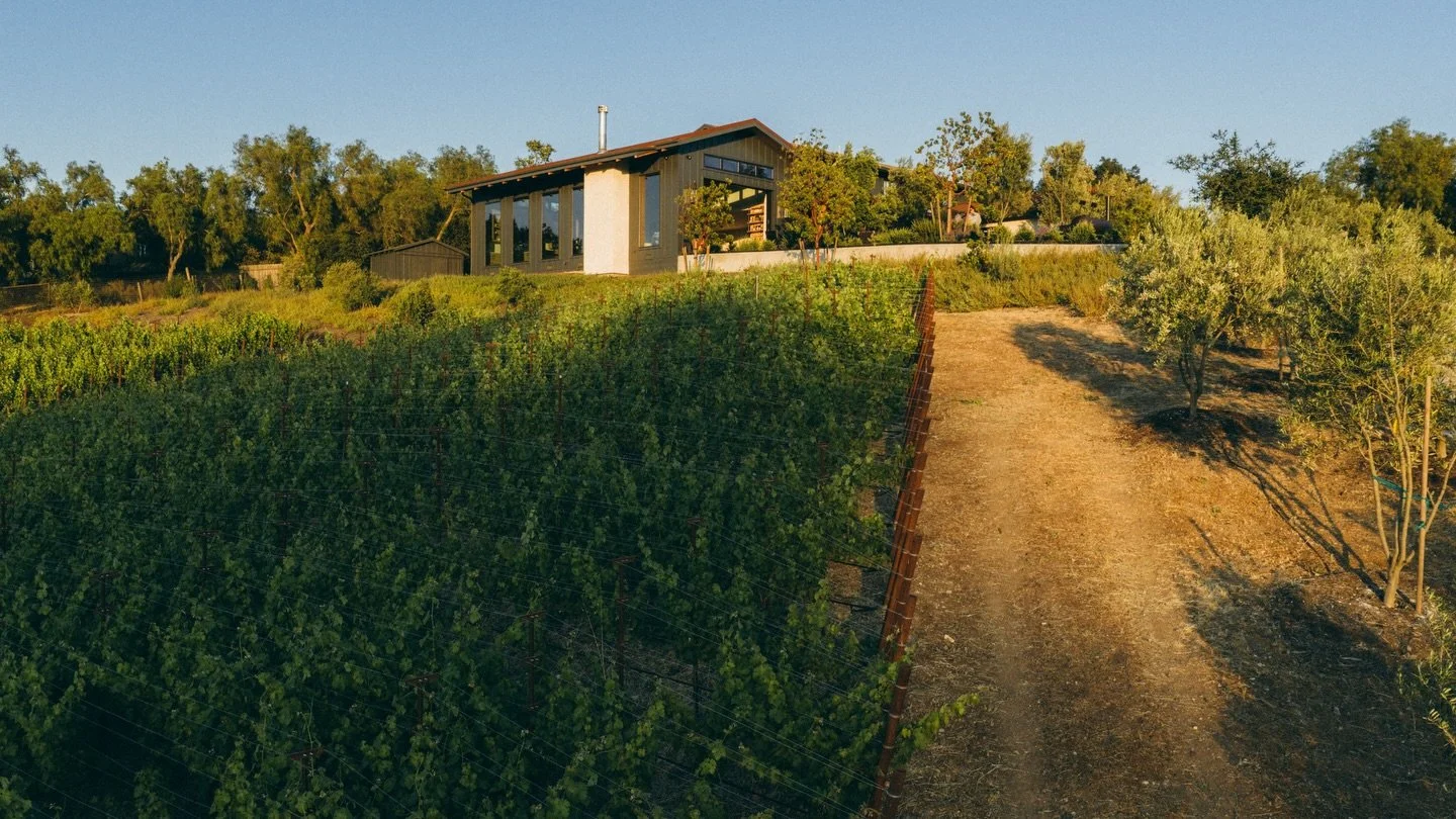 ✨ Your Santa Ynez Valley Serenity ✨

Close your laptop, take a deep breath, and let the sun-drenched Santa Ynez Valley wash your stress away! 🥂 We&rsquo;re dreaming of a slower pace at Calivence&mdash;a stunning vineyard home transporting you straig