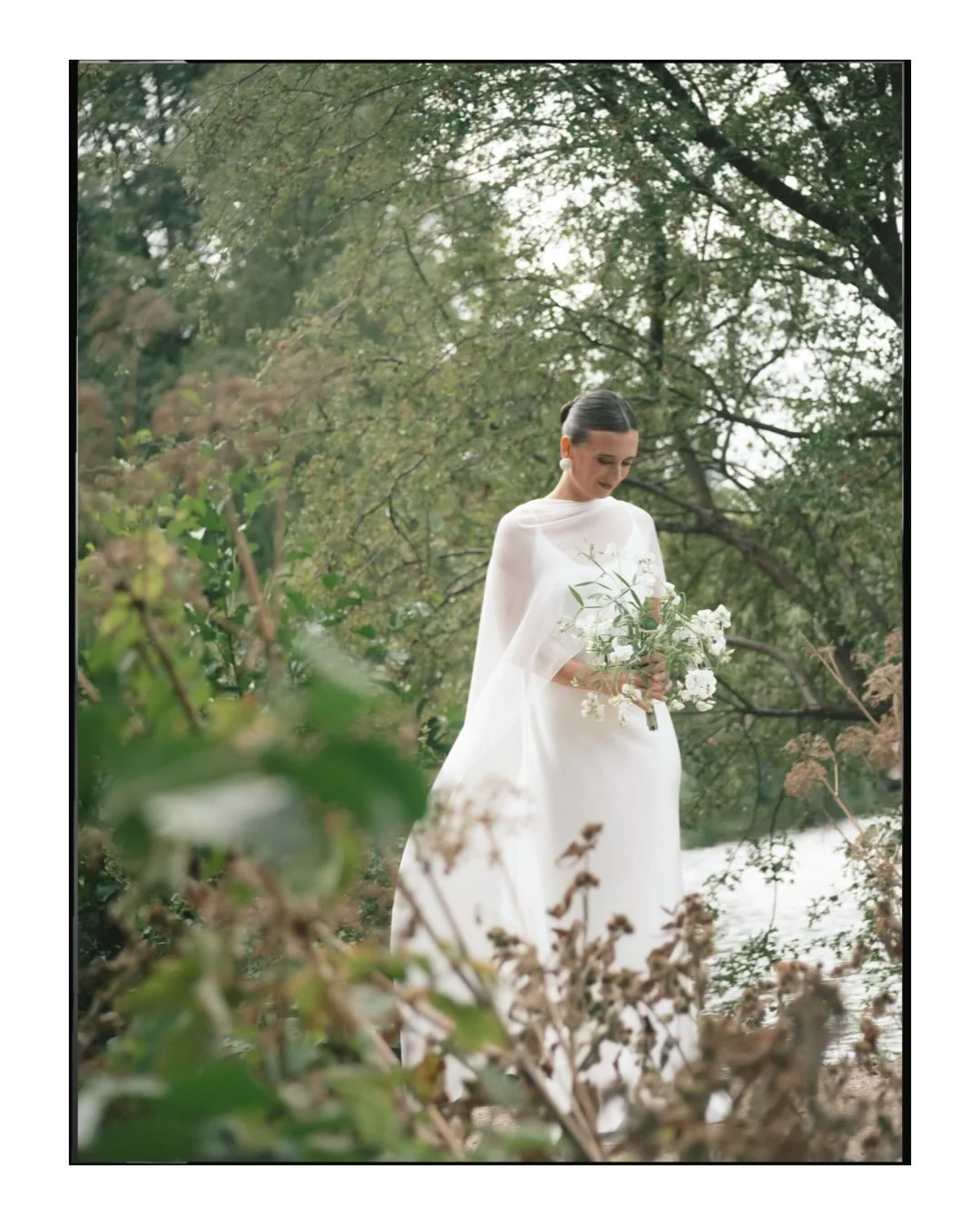 Styled shoot with:

Wedding planning @atelieraureve 
Photos @laragorr.weddings 
Dress @salon_hamburg 
Cake Design @cherryliciouscp 
Haare &amp; Make Up @henrikebleil_makeup 
Flower design @studioflour.ish 
Couple @matthes.9103 &amp; @le.ma.ve 
Locati