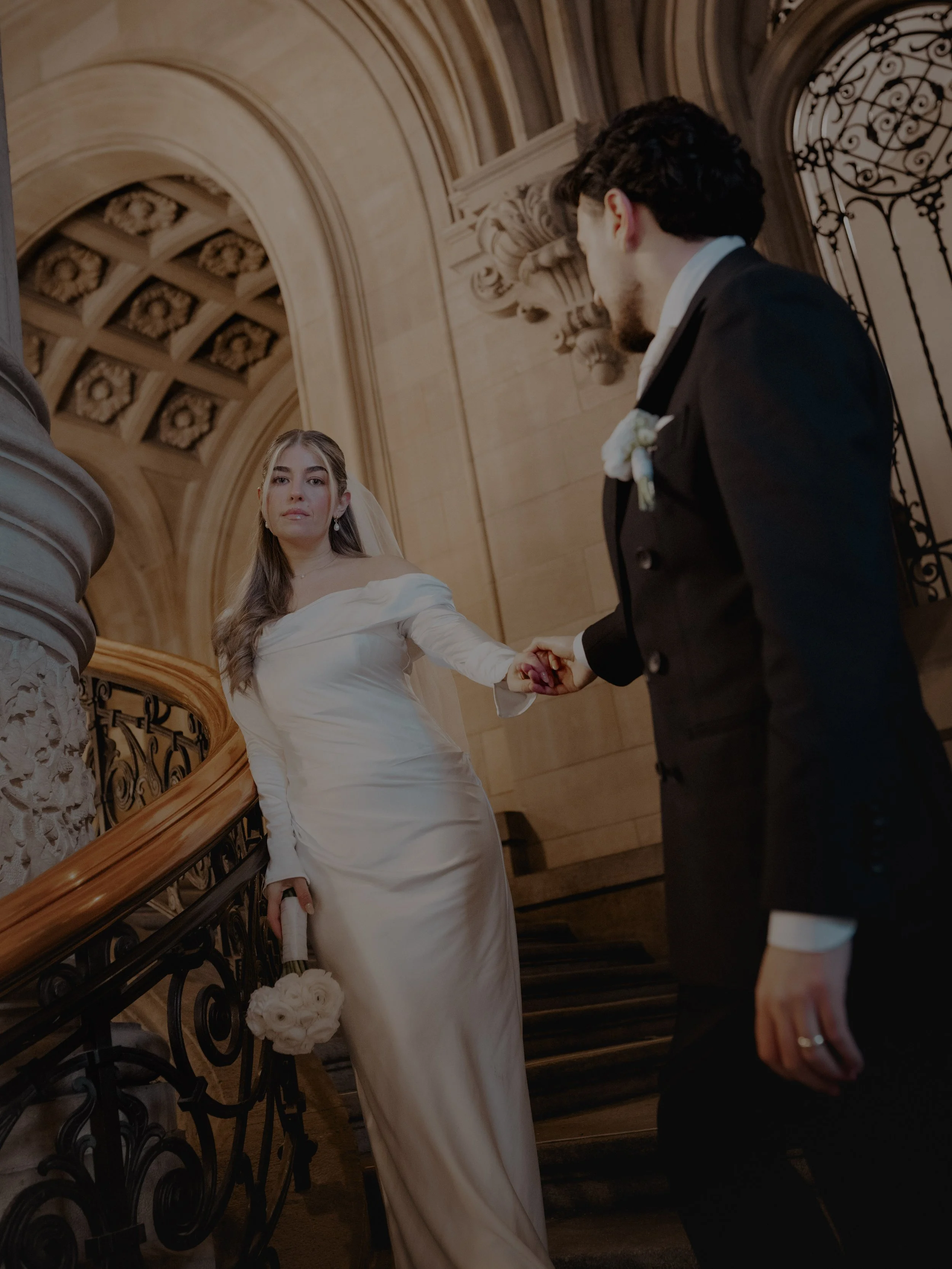 Winter wedding, civil wedding, Standesamtliche Hochzeitsfotos, ästhetische Hochzeitsfotos, Wedding dress, wedding inspo