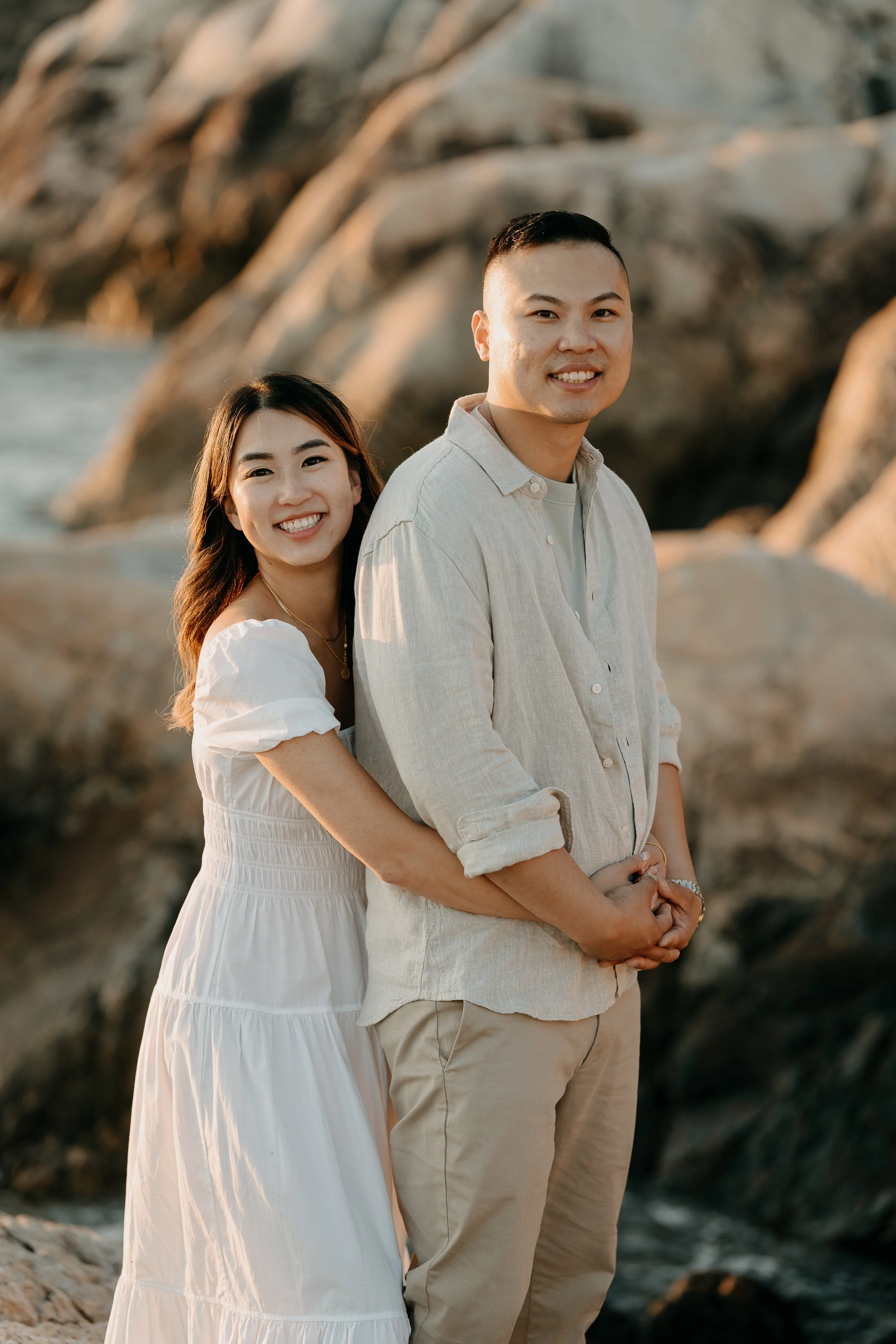 couples engagement session lighthouse park