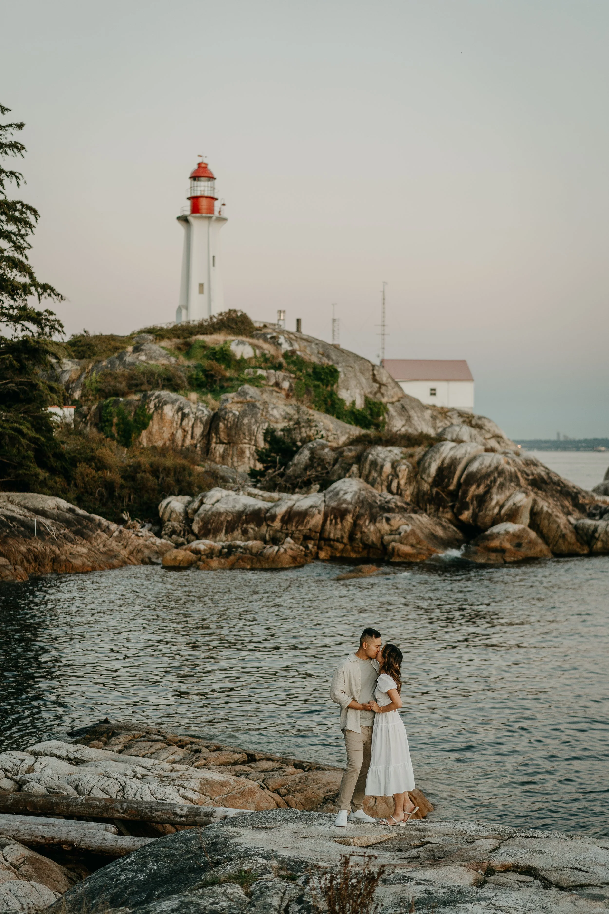 west vancouver lighthouse park session engagement