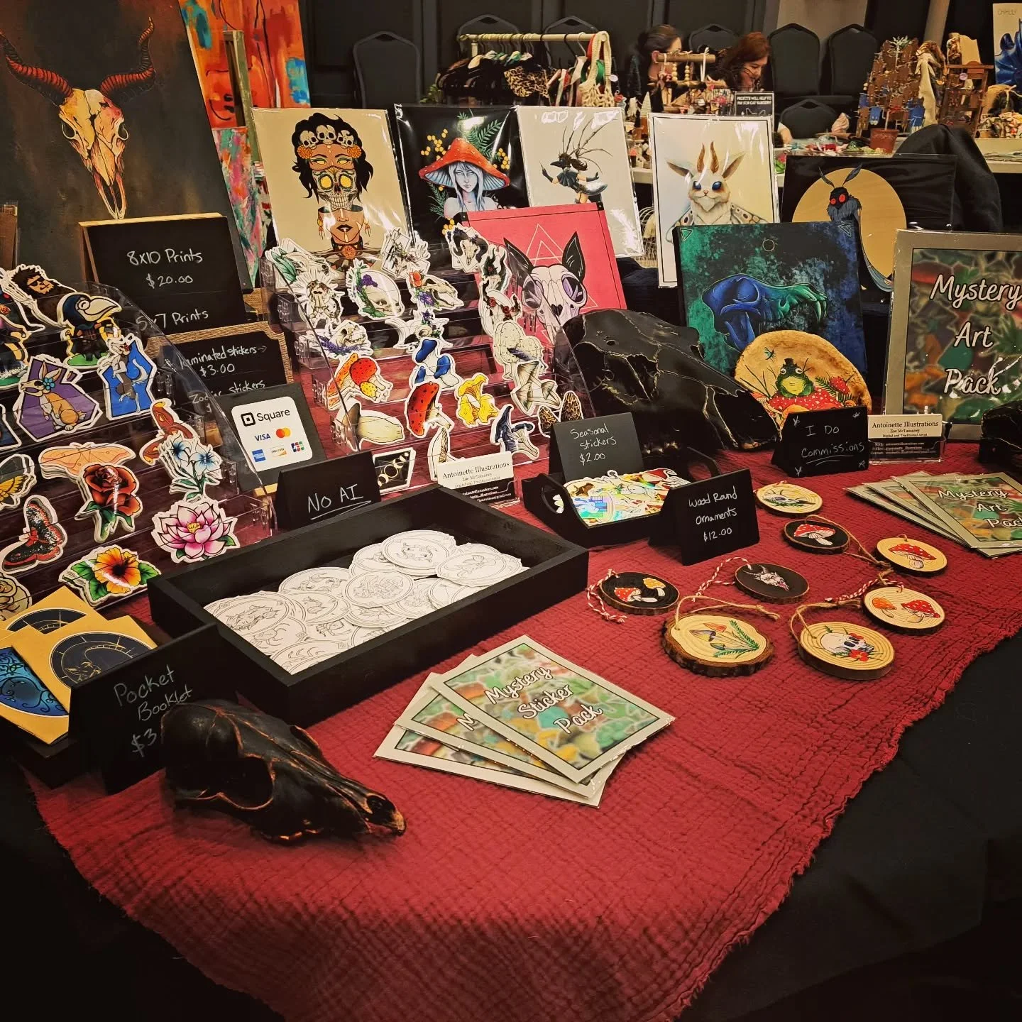 Another day, another market! Today is the Longview Holiday Arts Market, at the Roxy Theater from 11:30-5! Hot espresso, local artists, Santa visits, and a parade following. See you there 😉
-
-
#cowlitzcounty #shopsmall #shoplocal #artists #art #holi