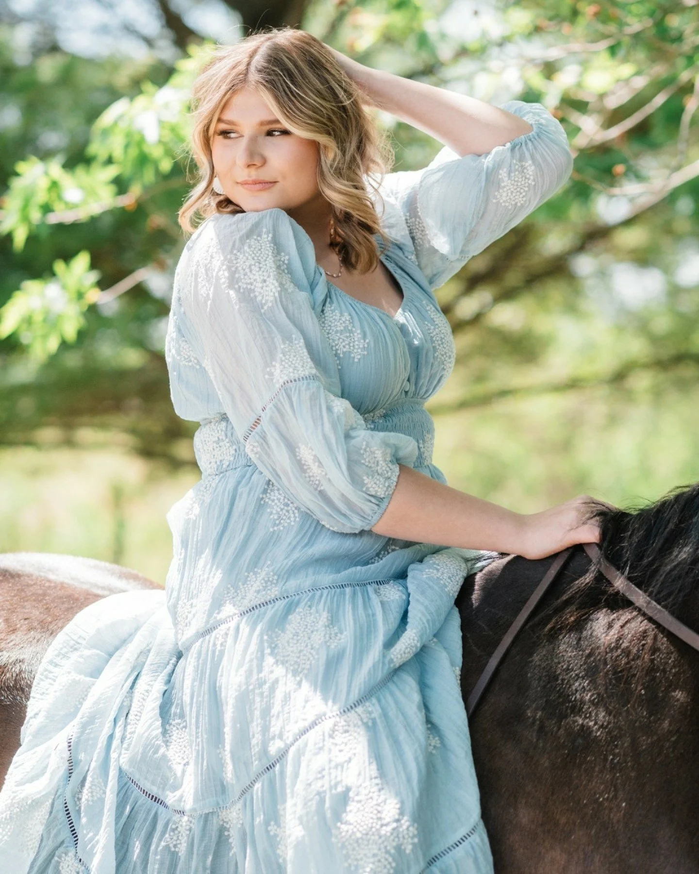 She showed up with her horse and I almost couldn't handle it. 🐴

Senior sessions are supposed to feel like you &mdash; and this one absolutely did. Her space, her animal, her whole energy. That's what we got.

If your senior has a passion, a place, 