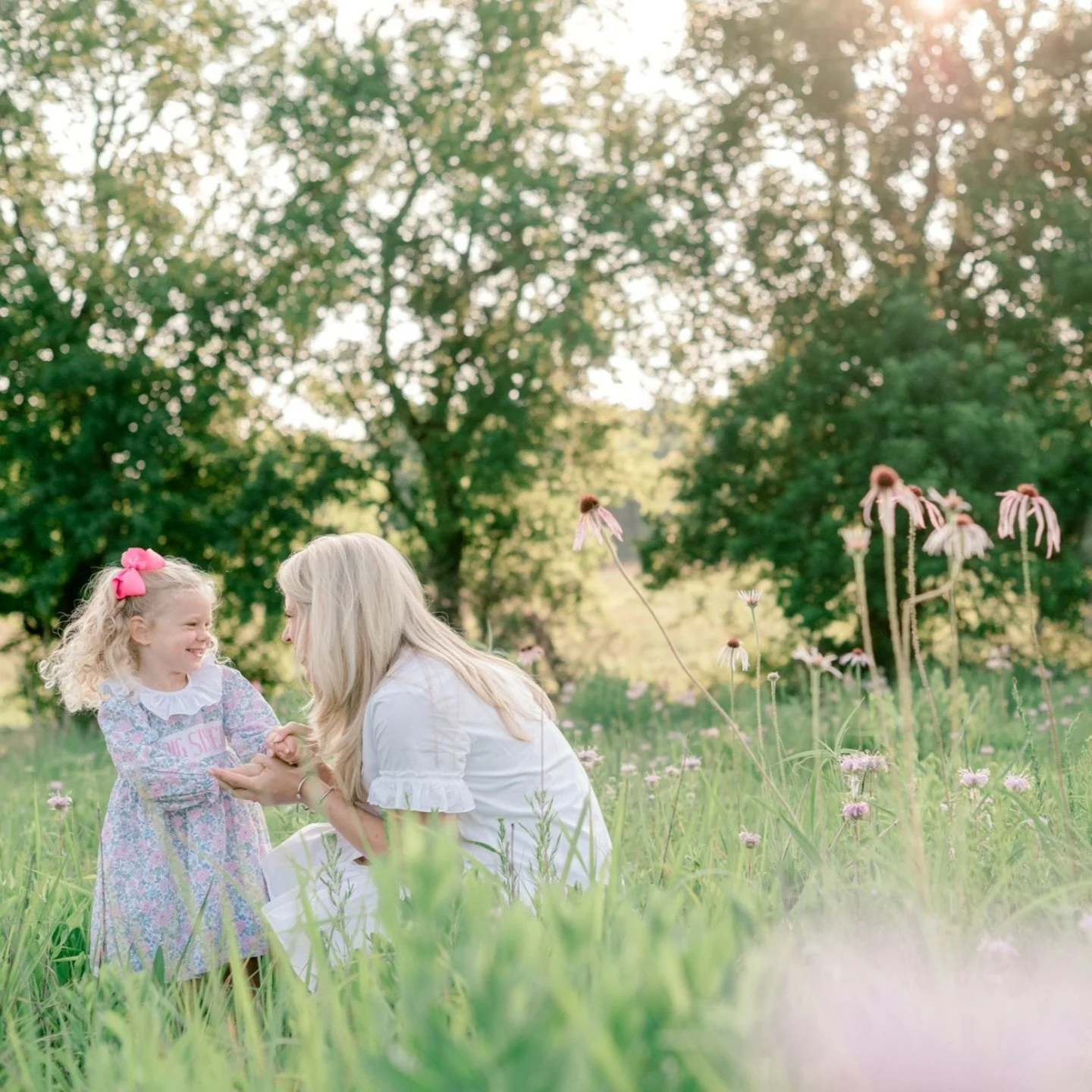 Just a little reminder that wildflower golden hour is happening MONDAY and there is only ONE spot left!

If you've been on the fence &mdash; this is your sign. Summer goes so fast and these photos are going to feel like it perfectly. The light, the f
